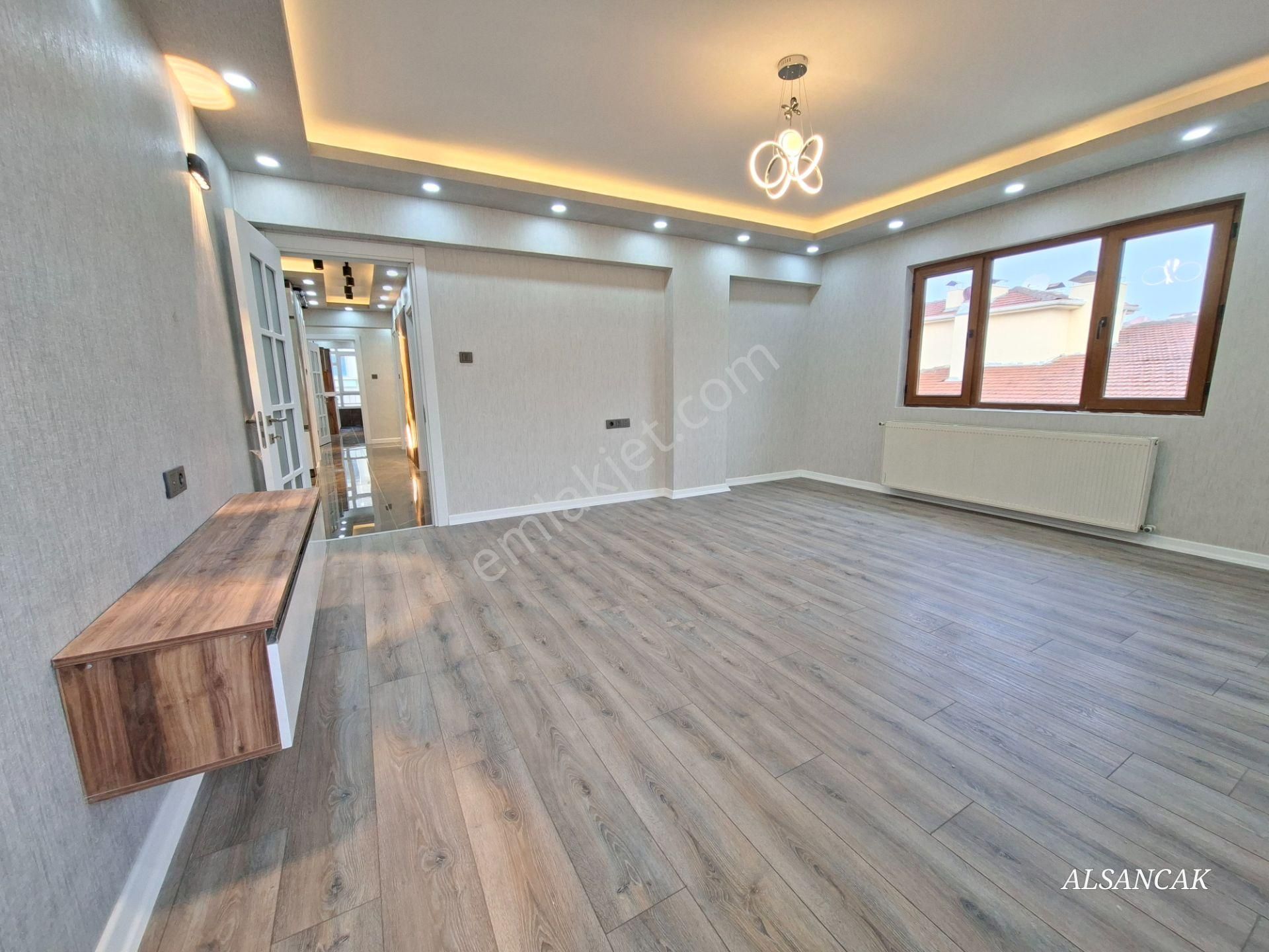 Süvari Merkezde 3+1 Katta Lüks Yapılı Satılık Daire - Görsel 11