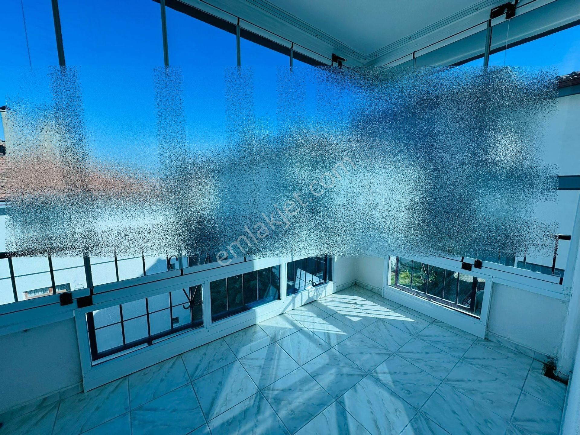 Karapürçek'te Kök Tapu 3+1 Katta Satılık Daire !! - Görsel 18