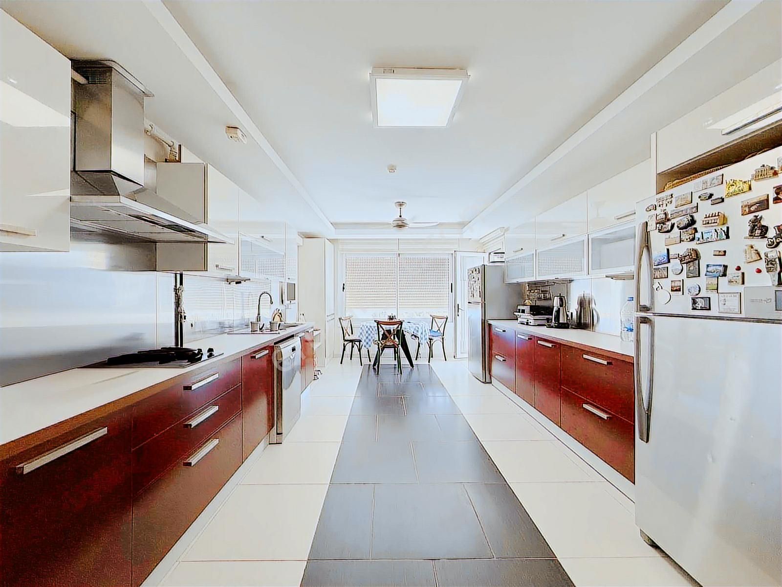 Mavişehir Mavi Ege Sitesinde Tam Deniz Manzaralı 4+1 Daire - Görsel 7