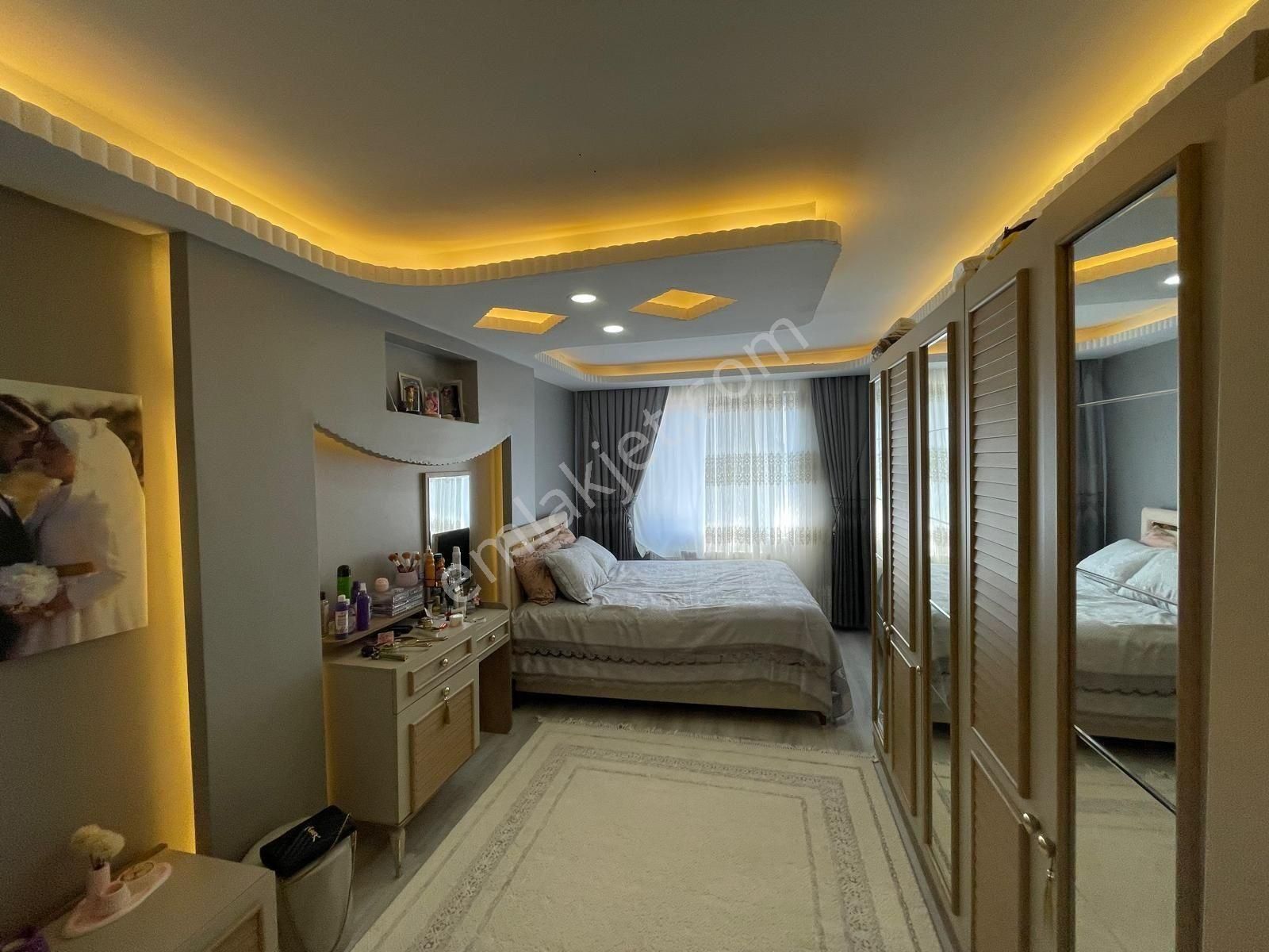 Akyüz Gayrimenkul Den; Baglık Mah De Iskanlı,kombılı ,satılık 5+1 Dubleks - Görsel 4