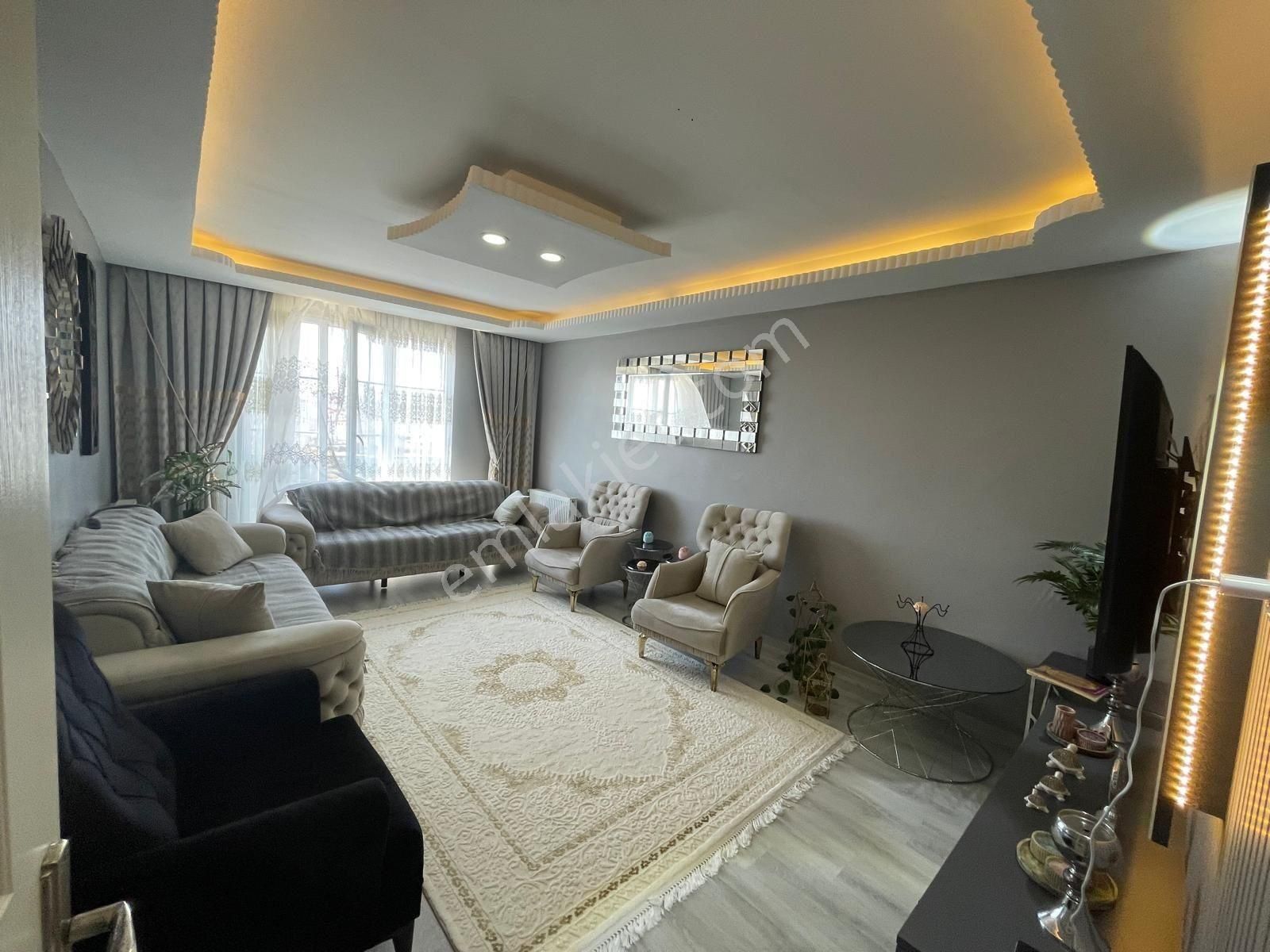 Akyüz Gayrimenkul Den; Baglık Mah De Iskanlı,kombılı ,satılık 5+1 Dubleks - Görsel 3