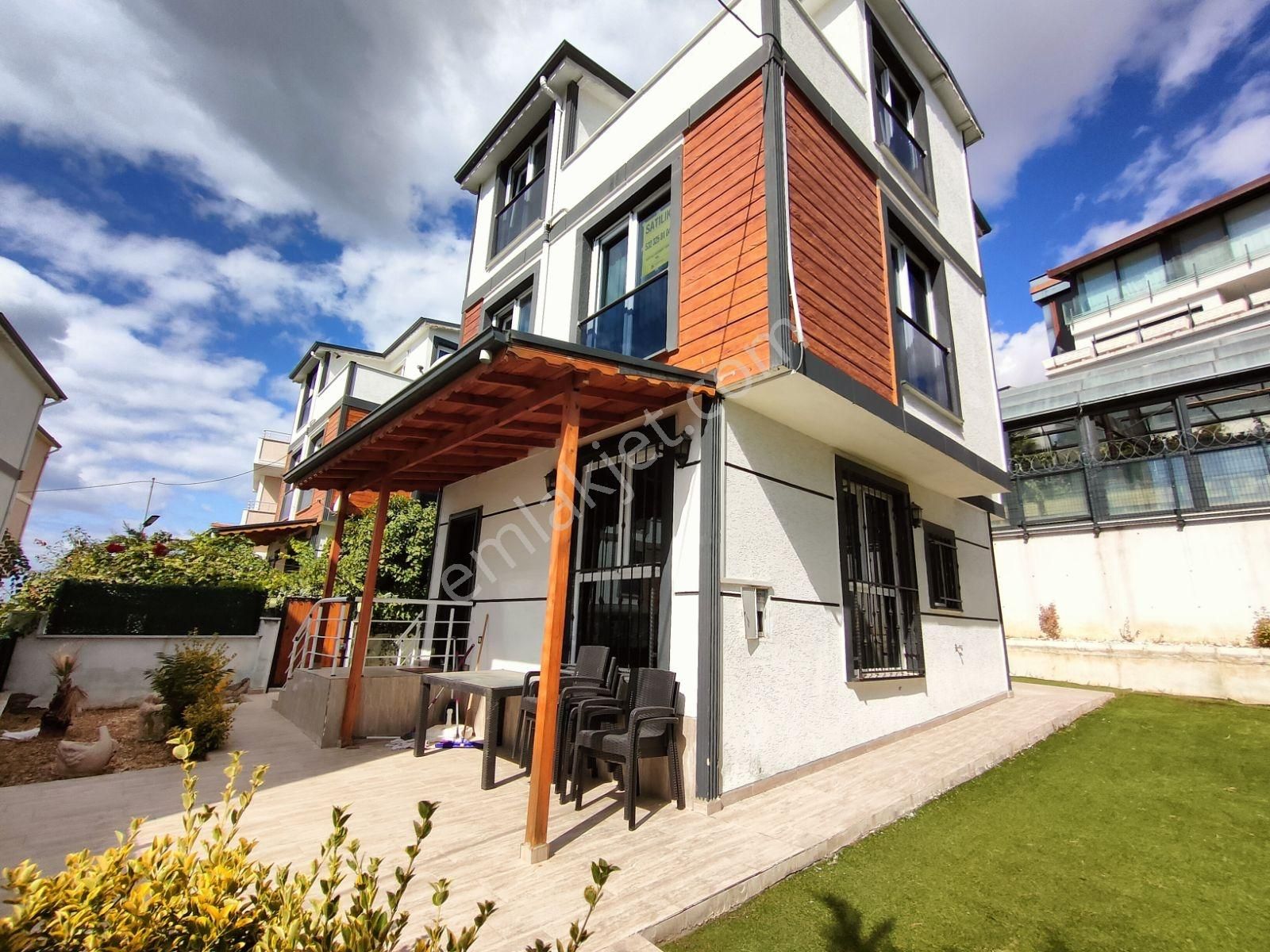 Kartallar'dan Plaja Yakın Müstakil Villa.eşyalı Bahçelimasrafsız - Görsel 14