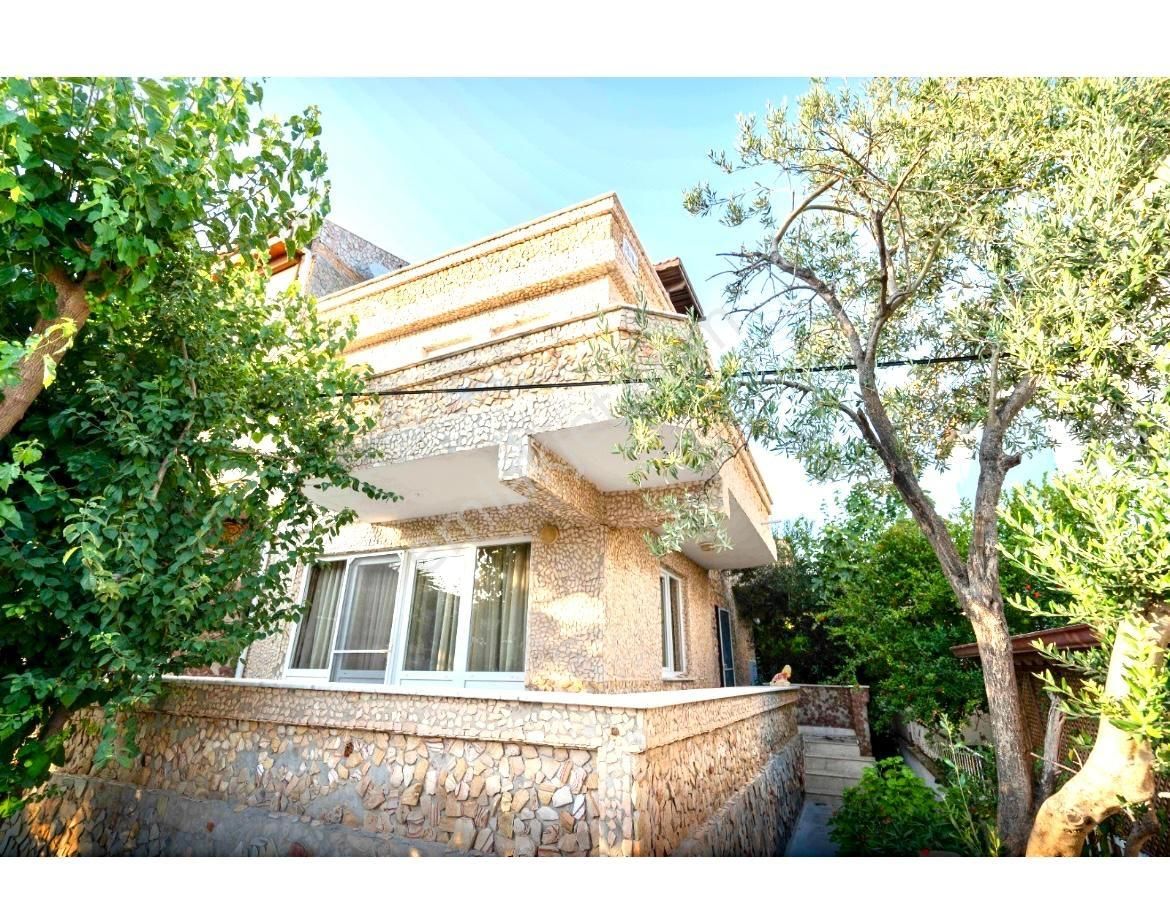 520 Gayrimenkulden Sarımsaklıda 3+2 Taş Kaplama Satılık Villa - Görsel 14