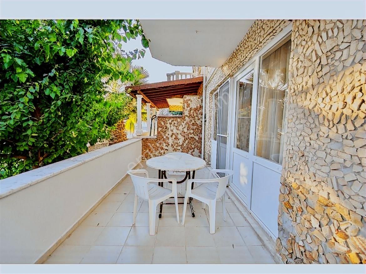 520 Gayrimenkulden Sarımsaklıda 3+2 Taş Kaplama Satılık Villa - Görsel 13