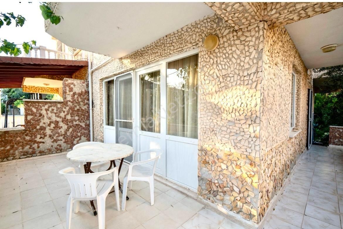 520 Gayrimenkulden Sarımsaklıda 3+2 Taş Kaplama Satılık Villa - Görsel 12