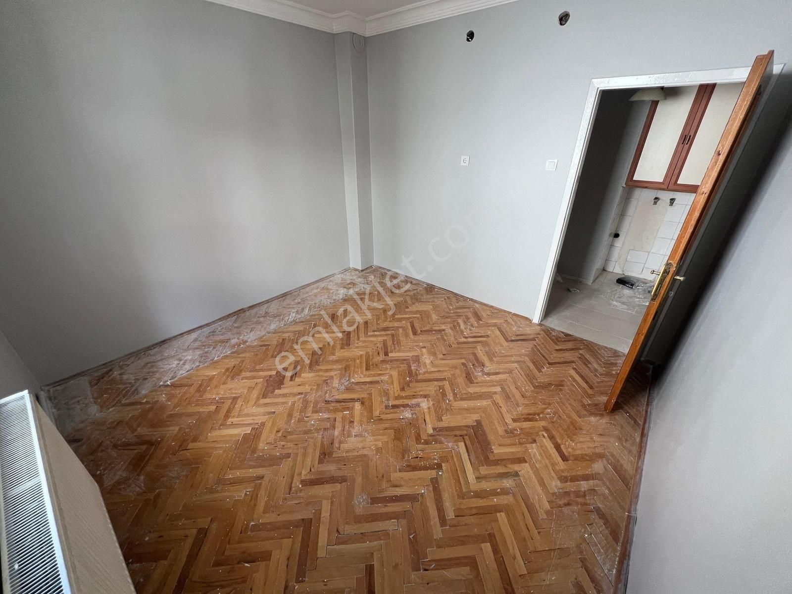 Seval Cadde Üzerinde 1.katta Yapılı 3+1 Ön Cephe Kiralık Daire - Görsel 9