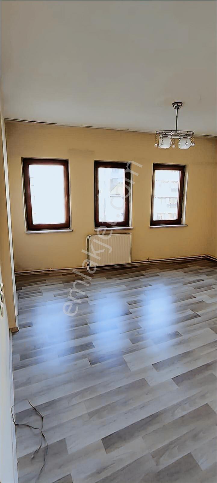 Şht.yzb. Tuncer Güngör Cadde Üstü Kiralık 2+1 Daire Foresta'dan - Görsel 2