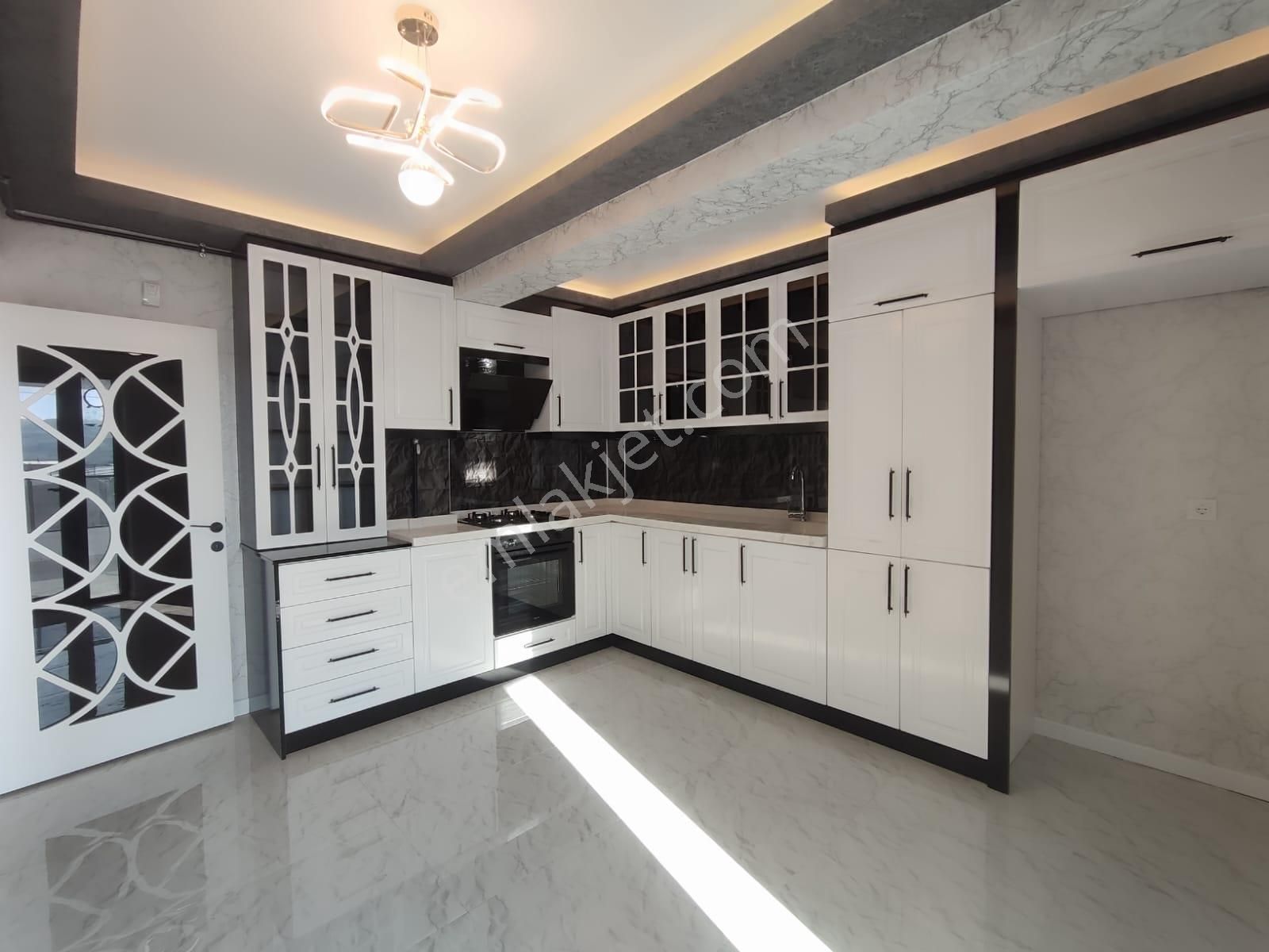 //bilici Gayrimenkul'den// İsçilik Harikası 2+1 Yapılı Konut** - Görsel 3