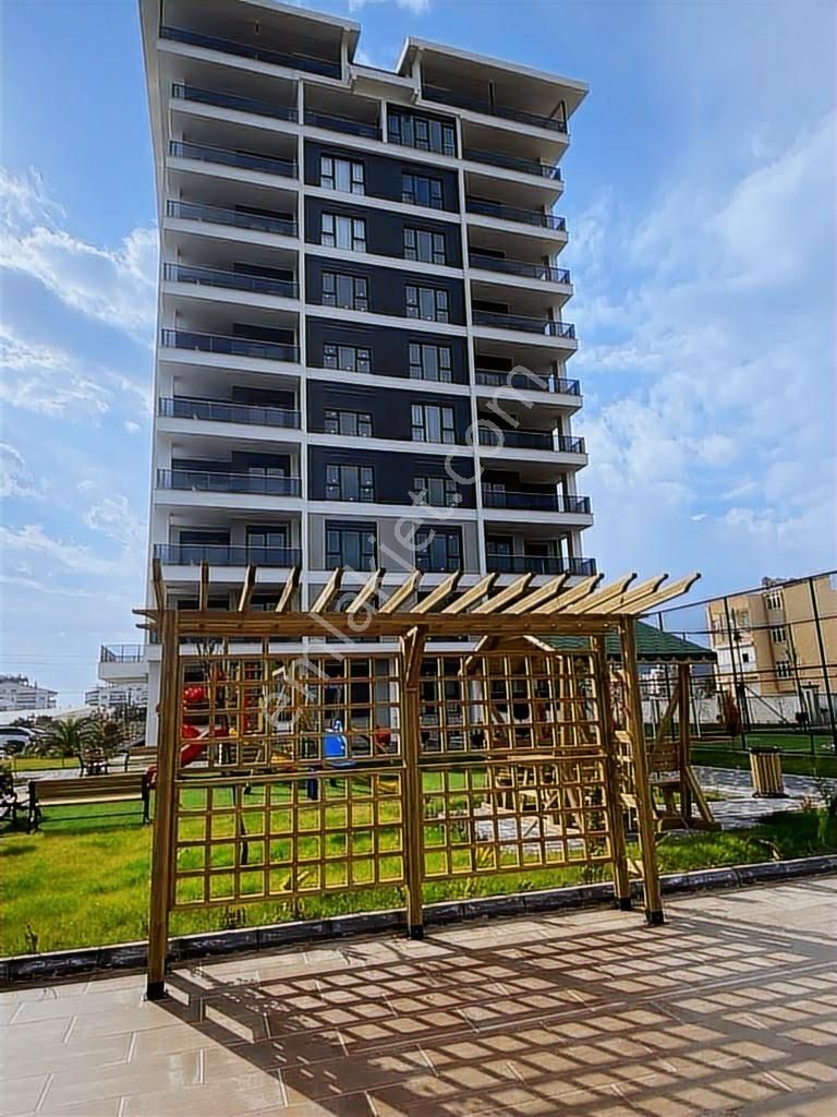 Nadıde Lıfe' Ta Ebeveyn Banyolu Ayrı Mutfak 2+1