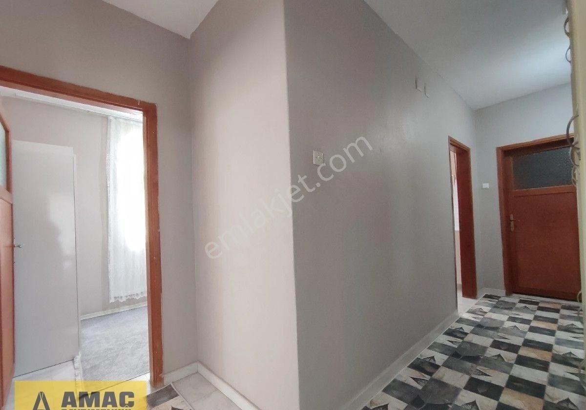 İsmetpaşa'da Kıyıboyuna Yürüme Mesafeli Altı Dükkan 3 Katlı Müstakil Ev - Görsel 21