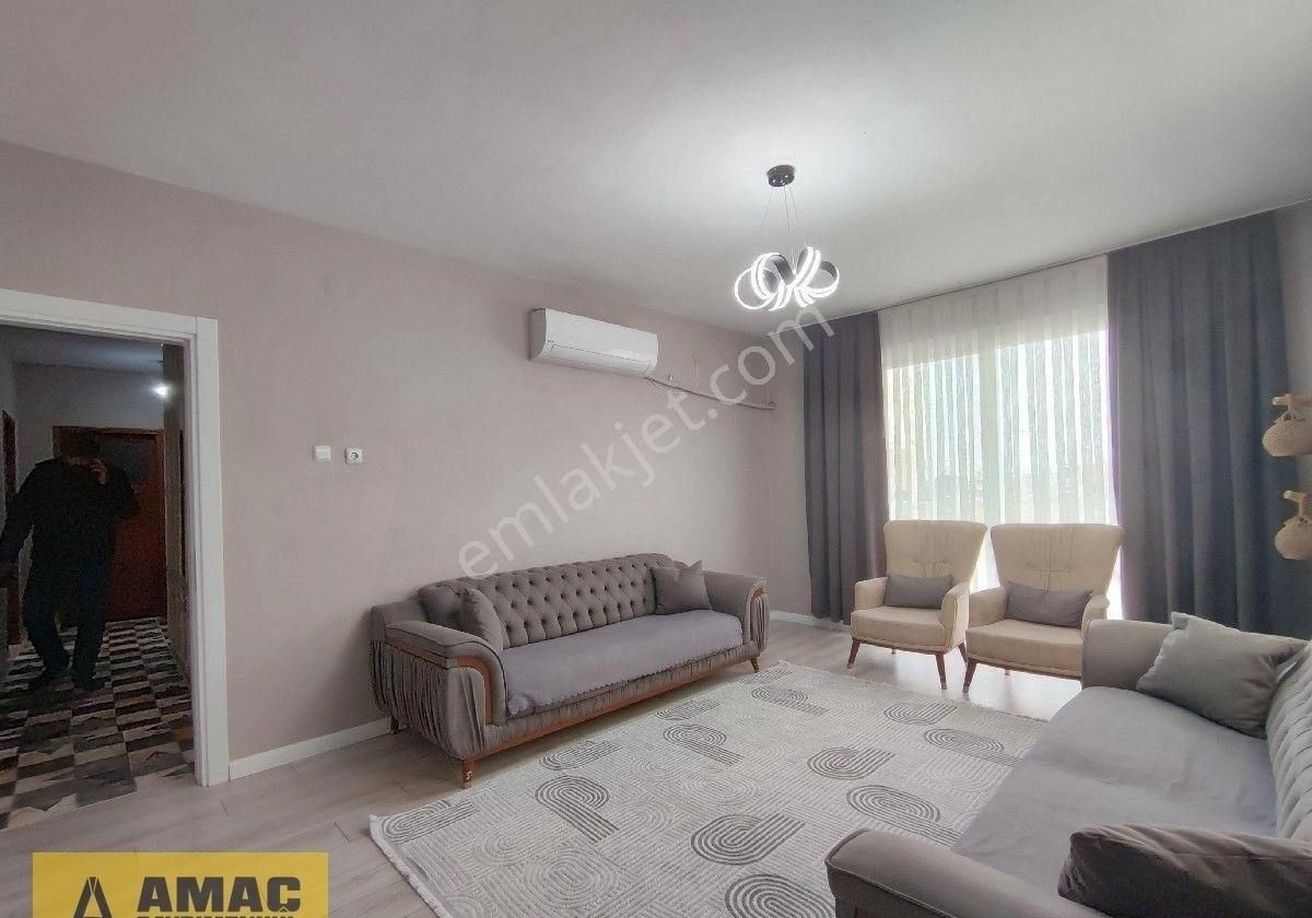 İsmetpaşa'da Kıyıboyuna Yürüme Mesafeli Altı Dükkan 3 Katlı Müstakil Ev - Görsel 12