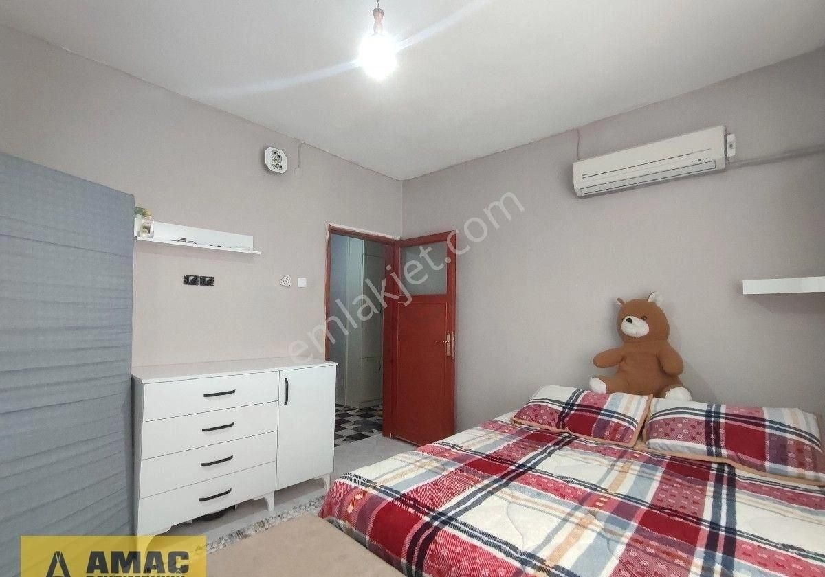 İsmetpaşa'da Kıyıboyuna Yürüme Mesafeli Altı Dükkan 3 Katlı Müstakil Ev - Görsel 8