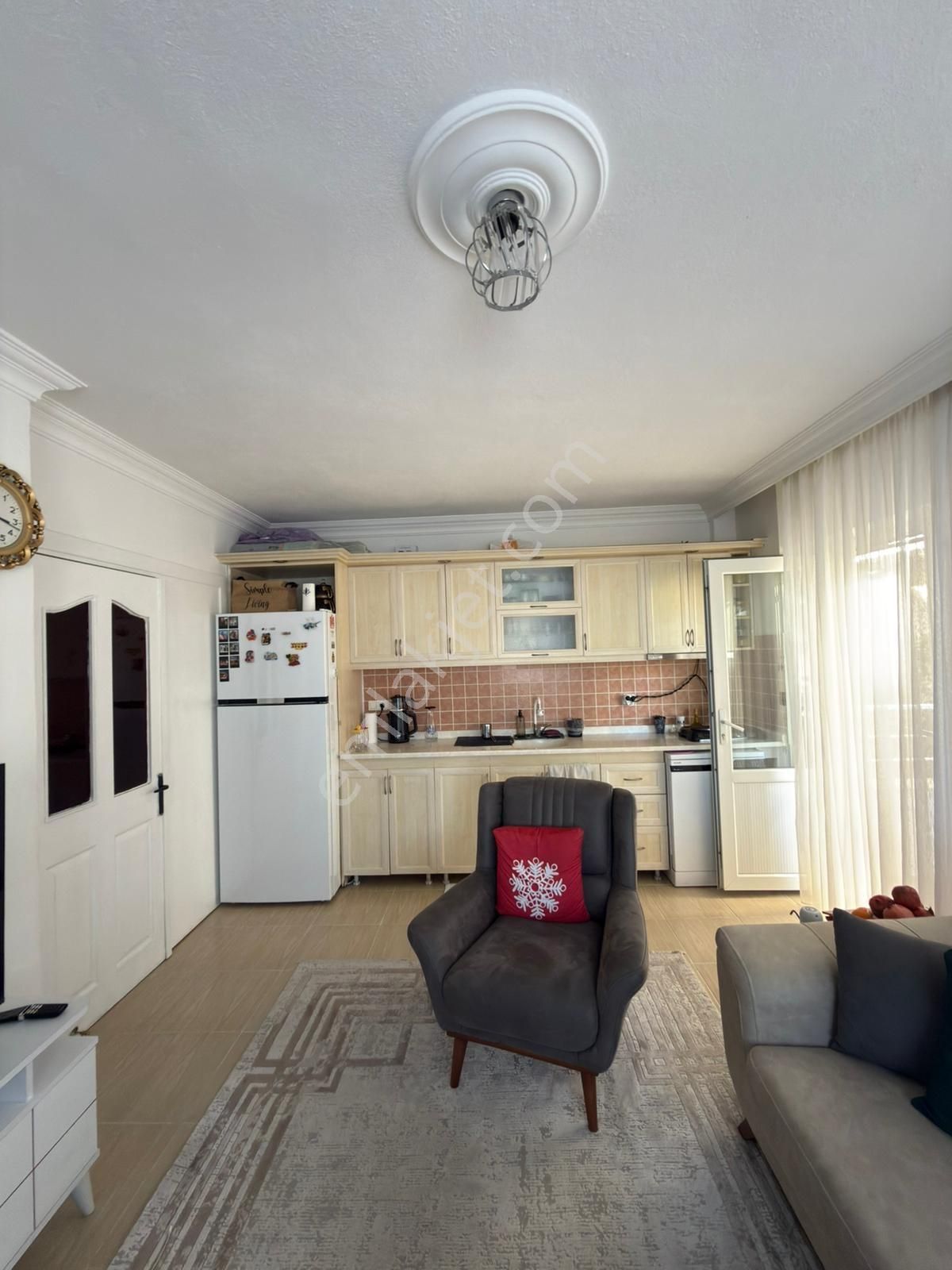 Didim Retürkten; Merkezi Konumda 2+1 Ara Kat Daire - Görsel 15