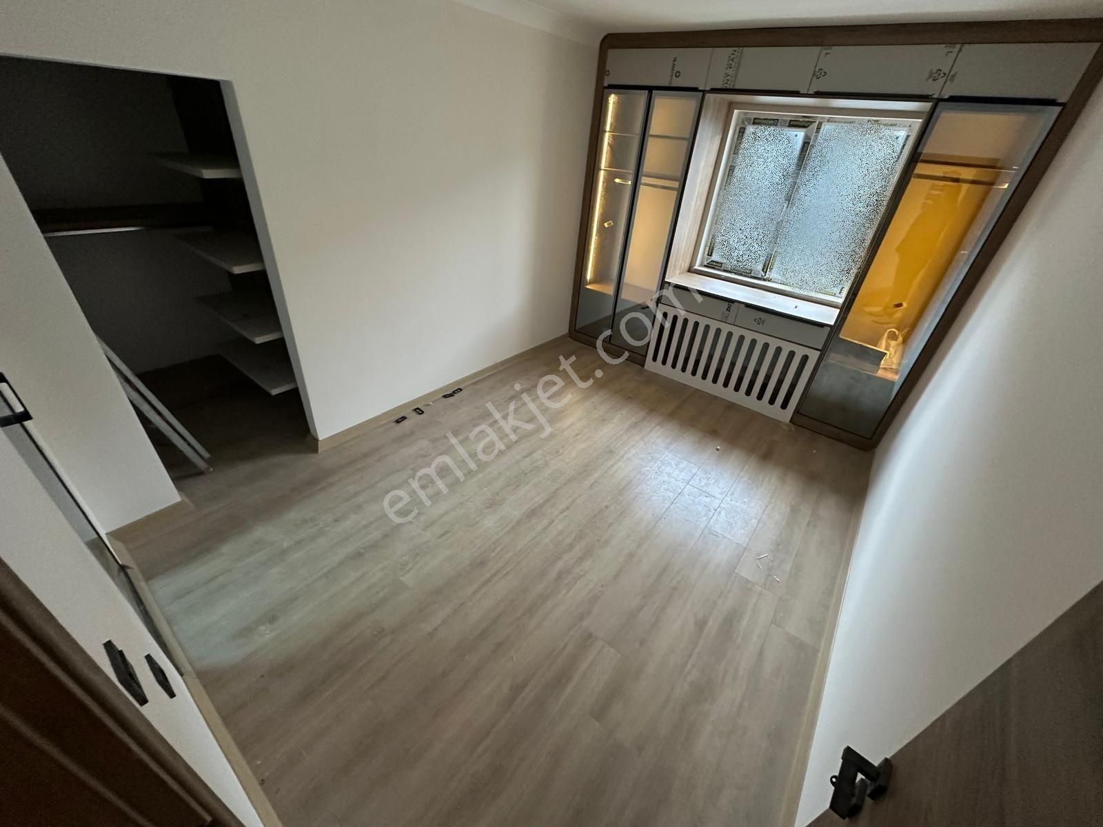 Yenikent Menderes'te A-z'ye Kadar Yapılı Olan Lüx Yapıda Satılık Daire - Görsel 12