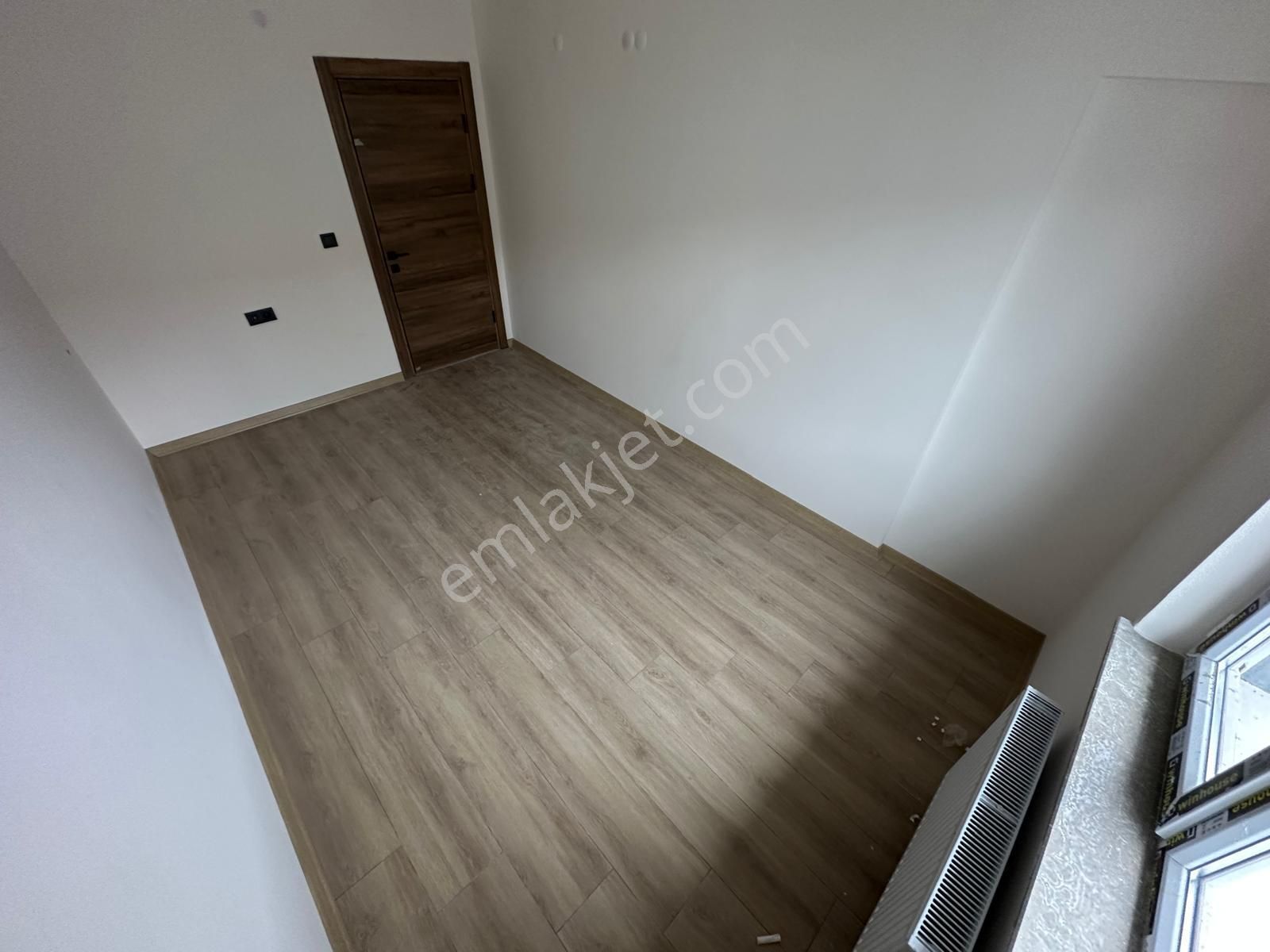 Yenikent Menderes'te A-z'ye Kadar Yapılı Olan Lüx Yapıda Satılık Daire - Görsel 19