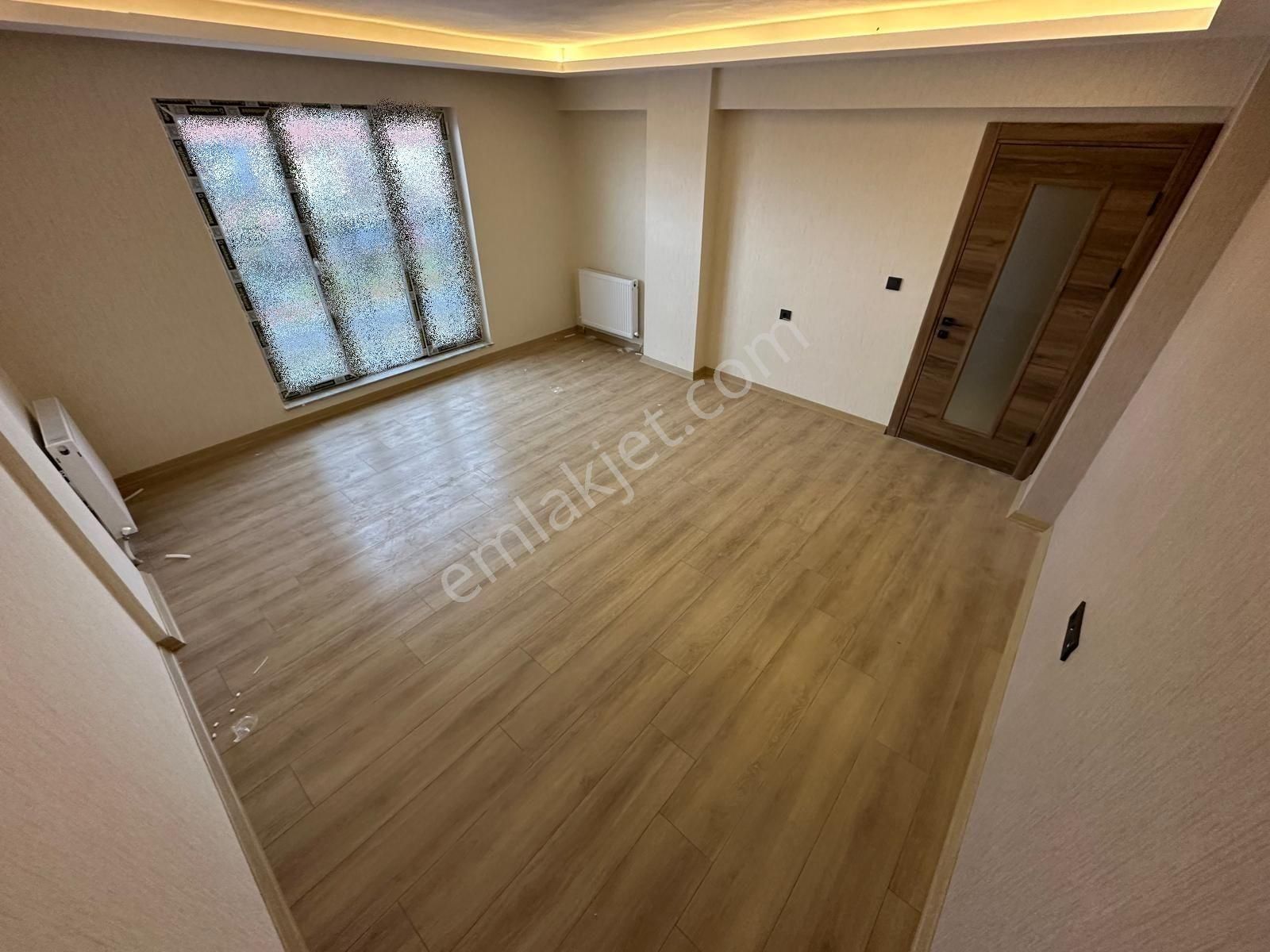 Yenikent Menderes'te A-z'ye Kadar Yapılı Olan Lüx Yapıda Satılık Daire - Görsel 8