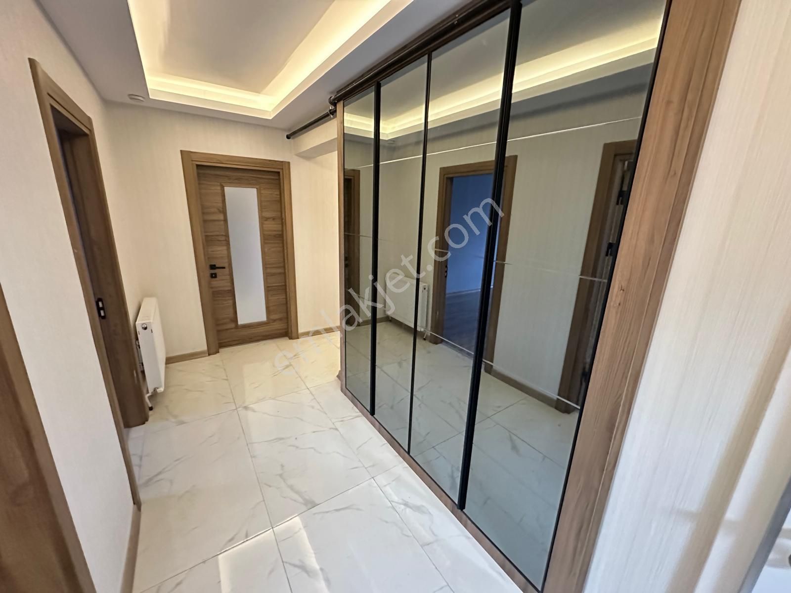 Menderes Mh.de Mevlana Caddesine Cephe Lüx Yapılı Satılık Daire - Görsel 33