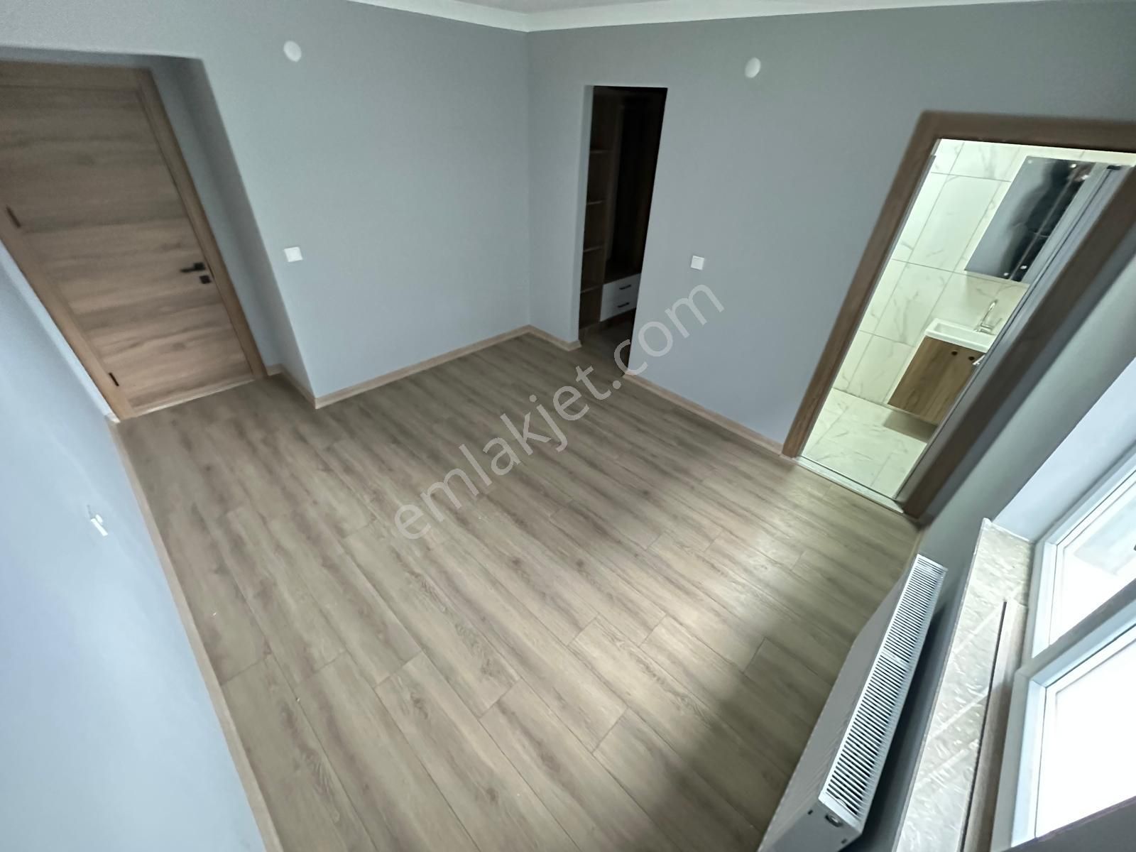 Menderes Mh.de Mevlana Caddesine Cephe Lüx Yapılı Satılık Daire - Görsel 14