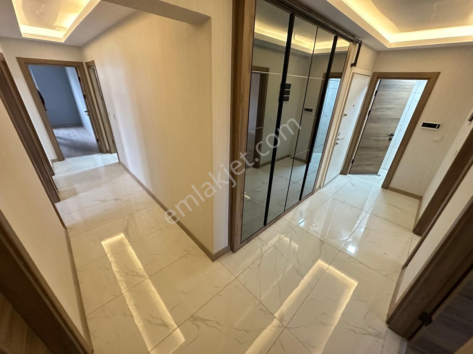 Menderes Mh.de Mevlana Caddesine Cephe Lüx Yapılı Satılık Daire - Görsel 34