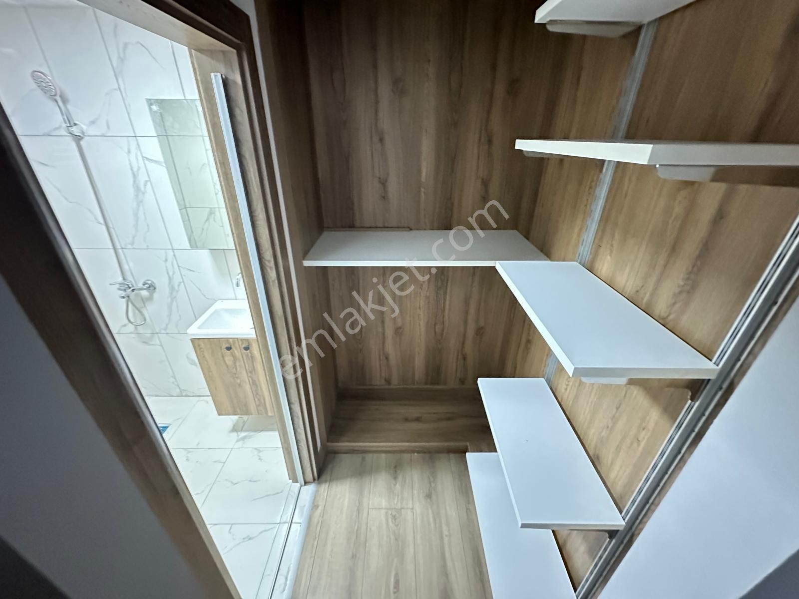 Menderesin Tam Kalbinde Olan 4+1 Ultra Lüx Yapılı Satılık Daire - Görsel 15