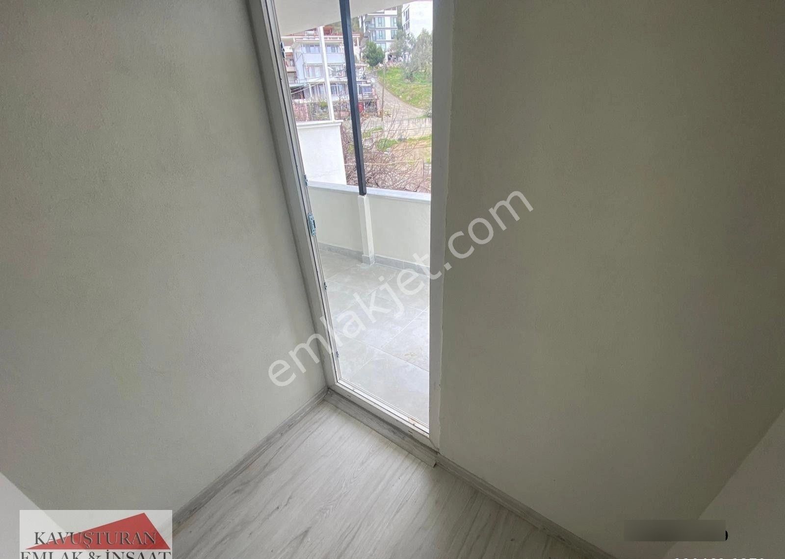 Kavuşturan Emlak'tan Güre İskelede Kiralık 5+2 Villa - Görsel 7