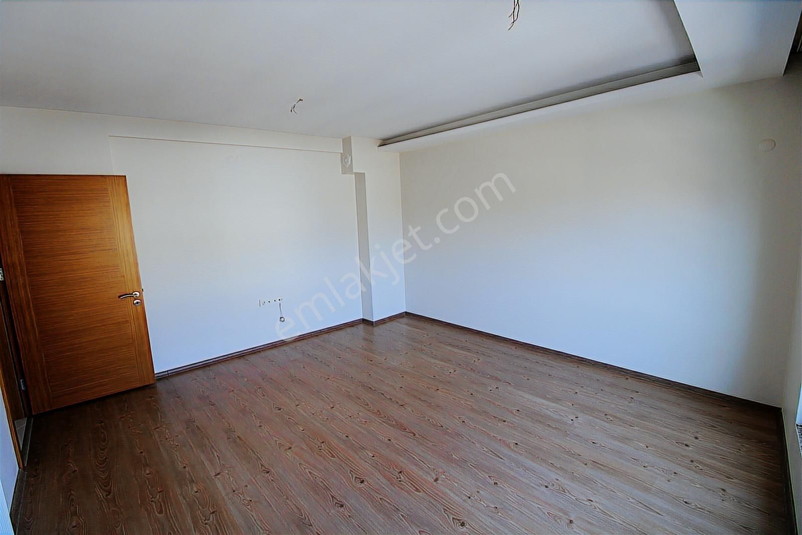 Gülyaka Mahallesi'nde 3+1 Lüx Kiralık Daire Turyap'tan - Görsel 8