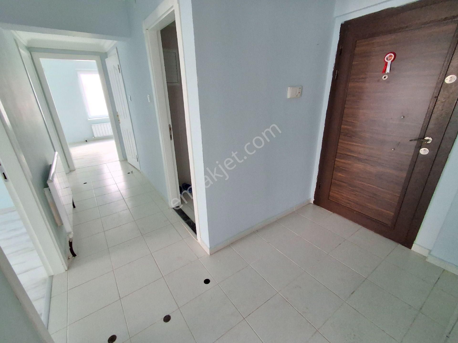 H.gazi Göbek Pazar Arkası 1.kat 3+1 Asansörlü Kök Tapu Kombi Petek Duşakabin Vestiyer Full - Görsel 30