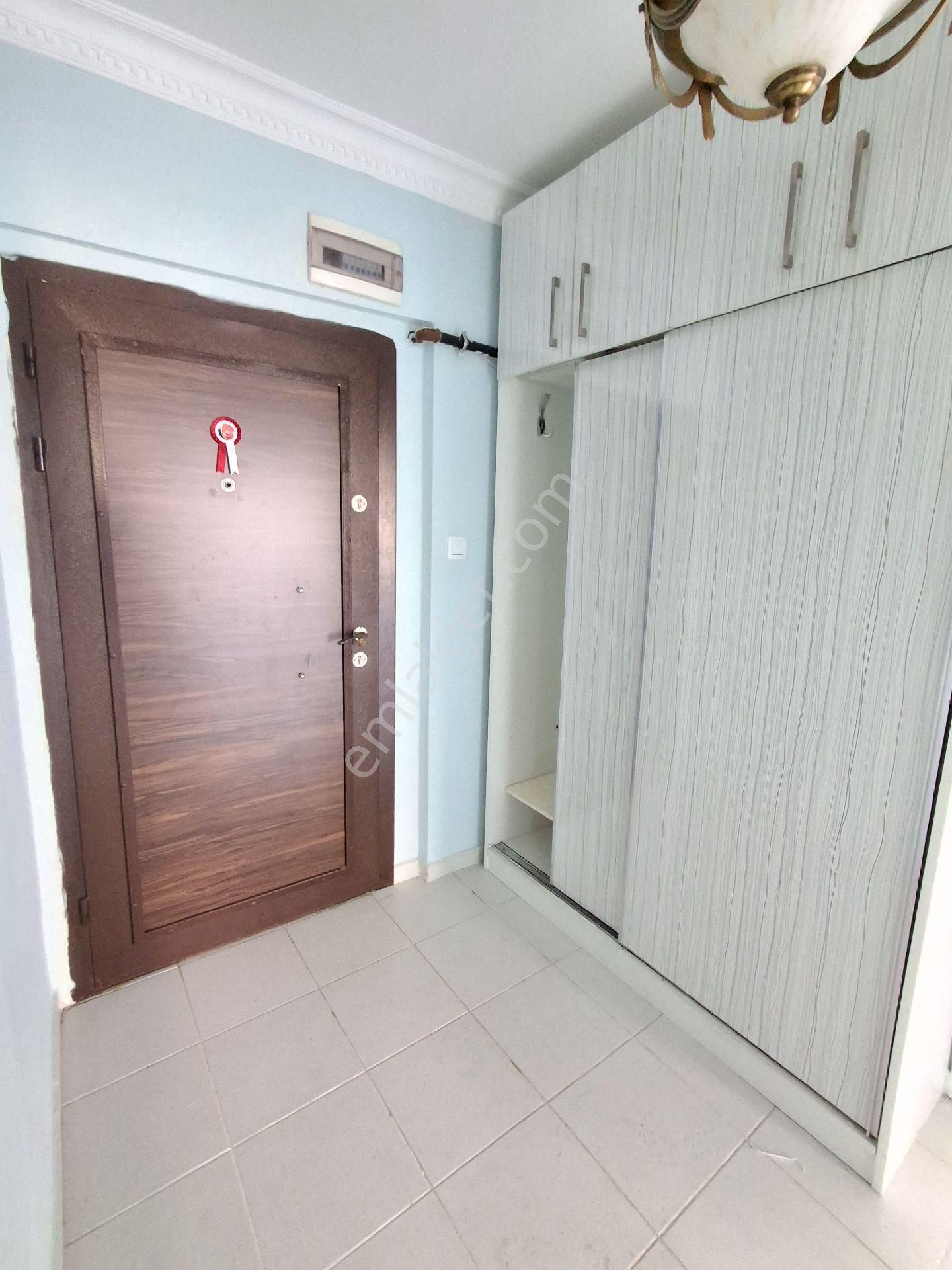 H.gazi Göbek Pazar Arkası 1.kat 3+1 Asansörlü Kök Tapu Kombi Petek Duşakabin Vestiyer Full - Görsel 35