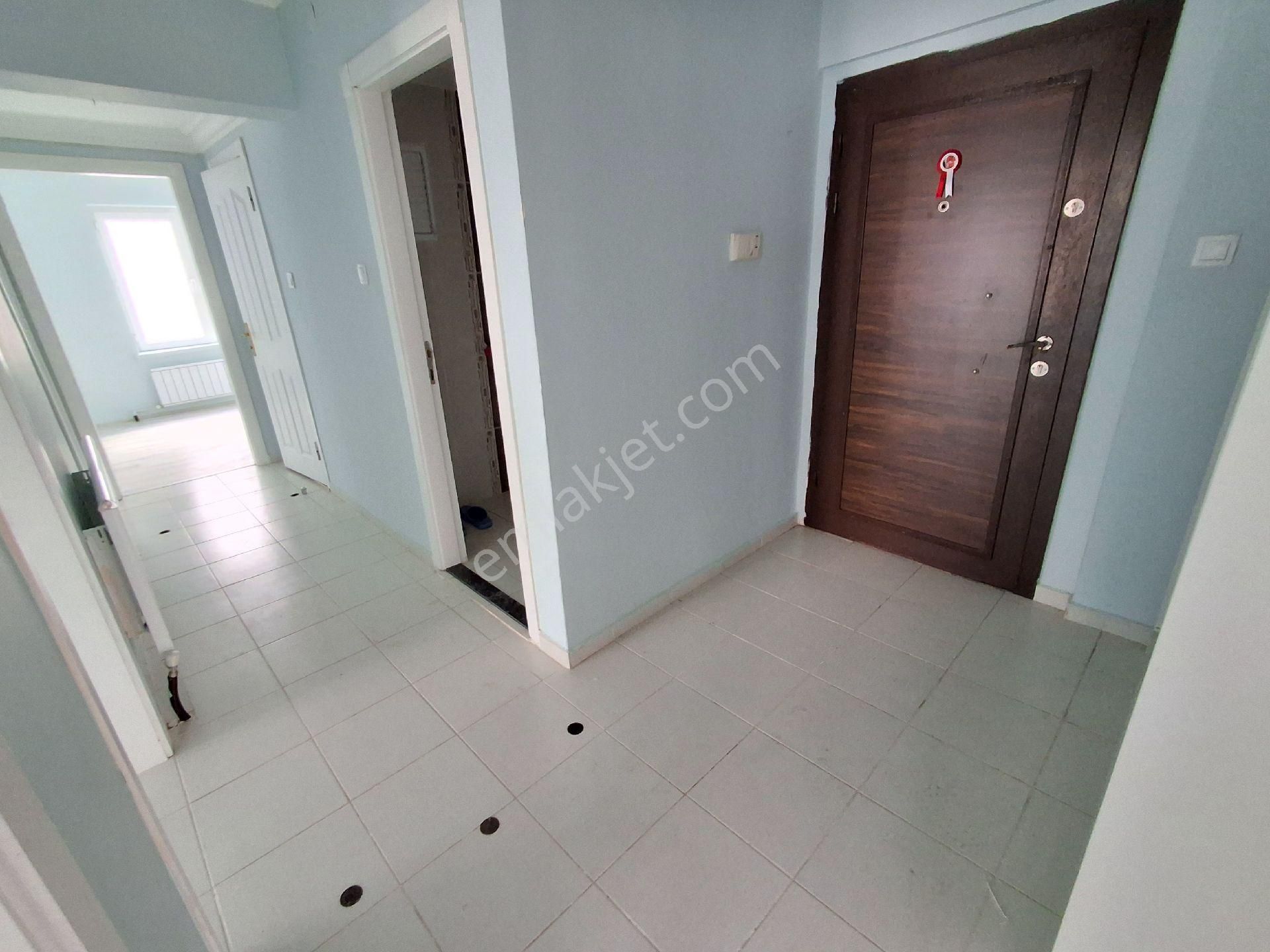 H.gazi Göbek Pazar Arkası 1.kat 3+1 Asansörlü Kök Tapu Kombi Petek Duşakabin Vestiyer Full - Görsel 31