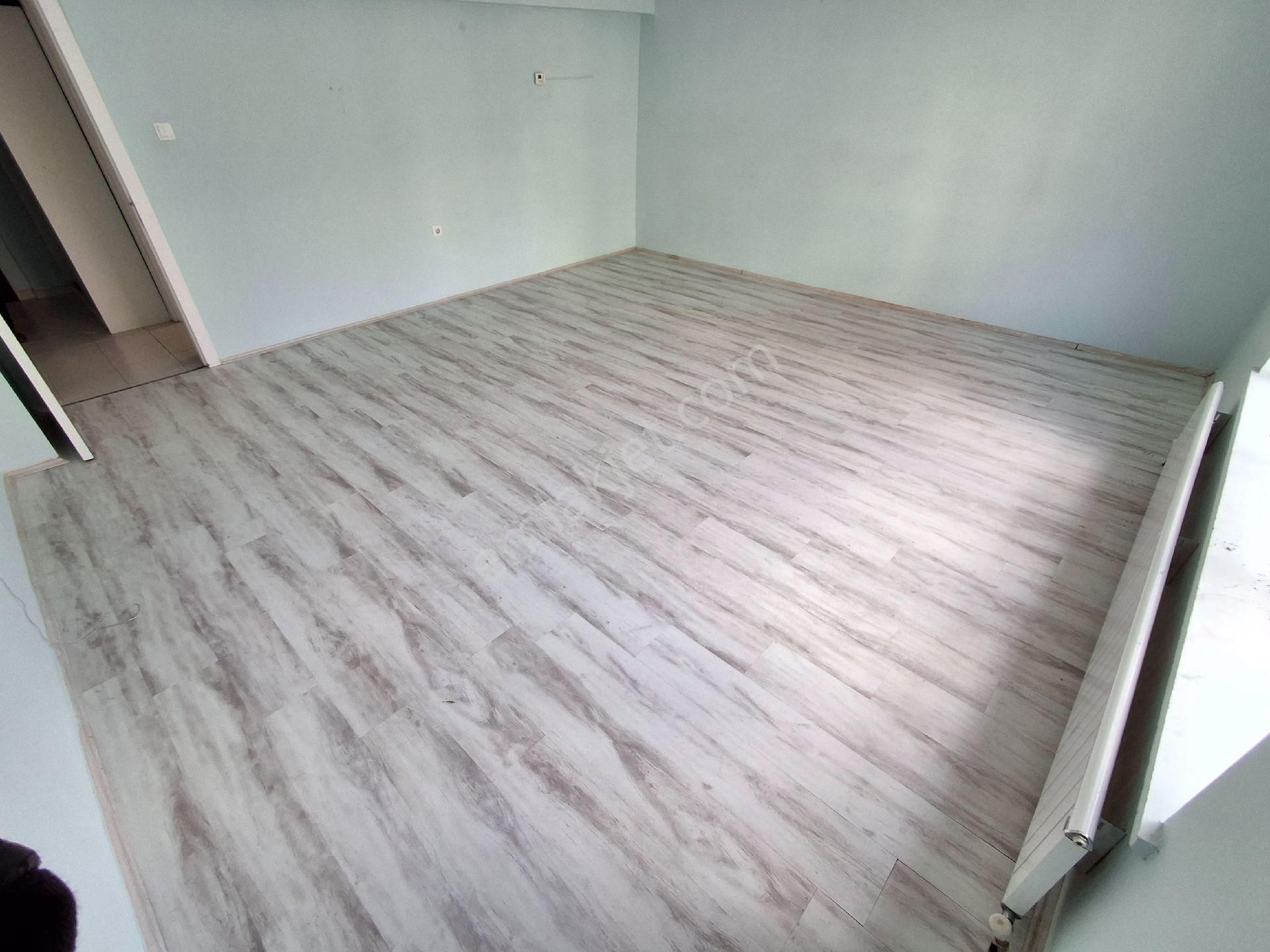 H.gazi Göbek Pazar Arkası 1.kat 3+1 Asansörlü Kök Tapu Kombi Petek Duşakabin Vestiyer Full - Görsel 24