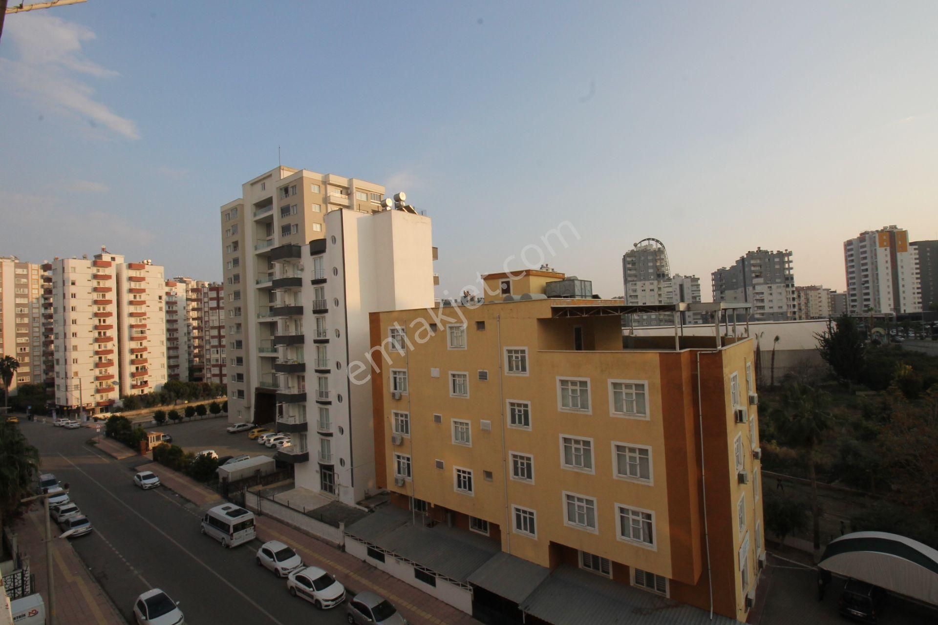 Retro’dan Üniversite Caddesi Üzerinde Site İçi Doğalgazlı Kiralık 3+1 - Görsel 4