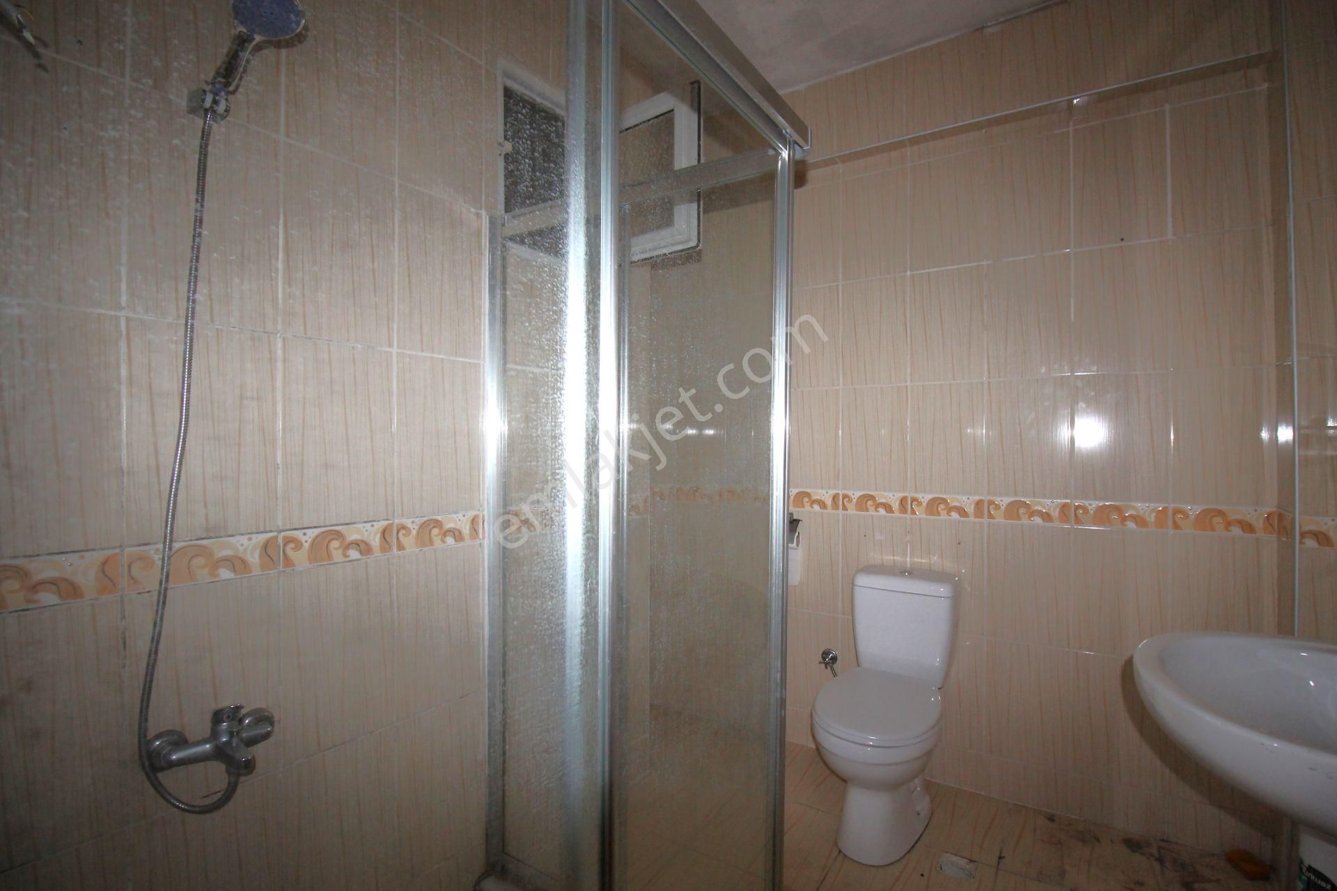 Retro’dan Üniversite Caddesi Üzerinde Site İçi Doğalgazlı Kiralık 3+1 - Görsel 10
