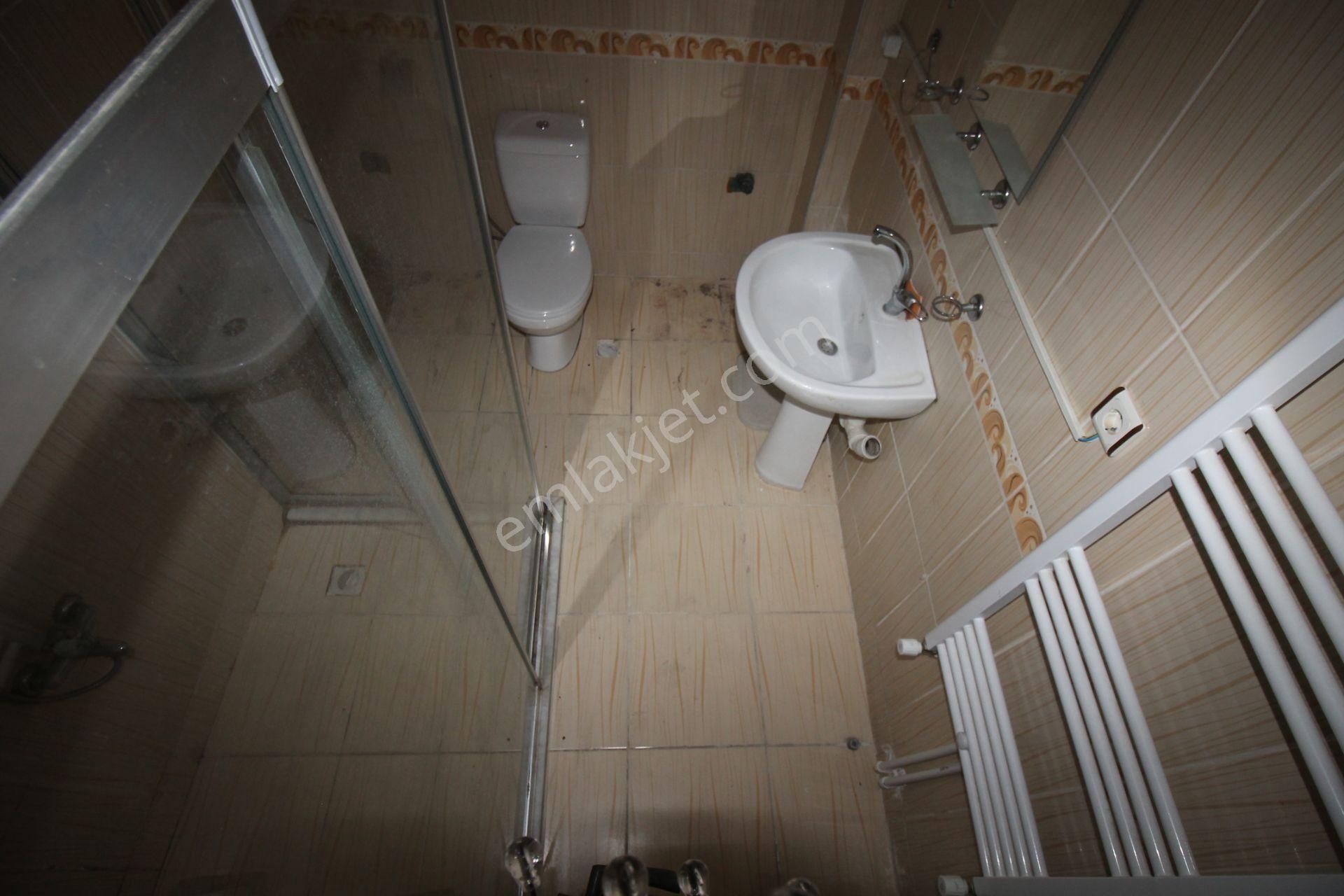 Retro’dan Üniversite Caddesi Üzerinde Site İçi Doğalgazlı Kiralık 3+1 - Görsel 11