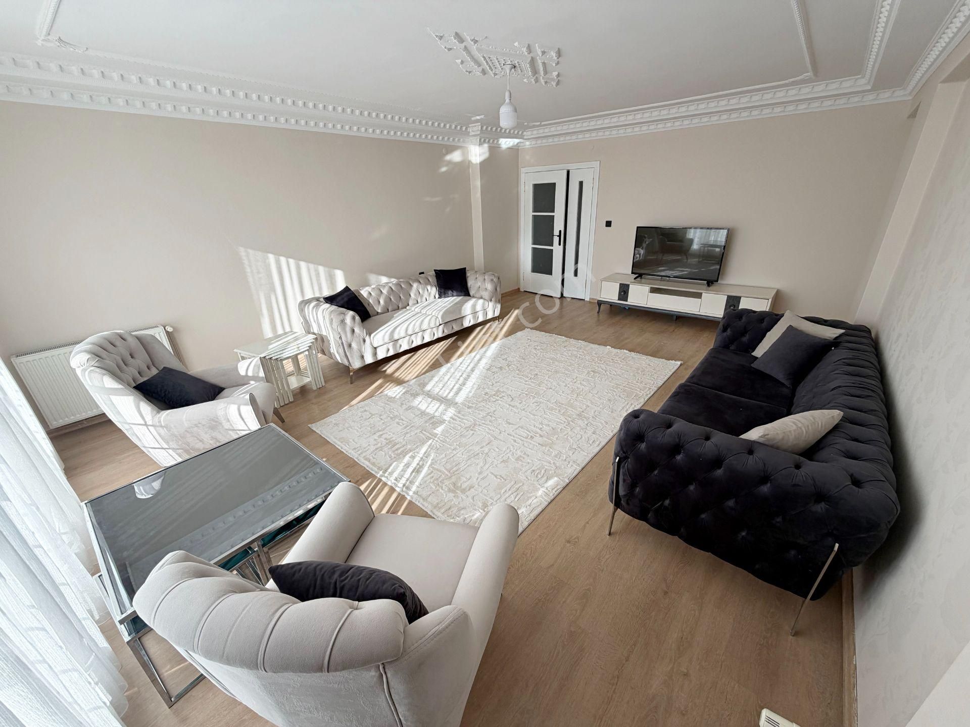 Cihandan Seval Caddesi Paralelinde Manzaralı Güney Cephe 3+1 - Görsel 12