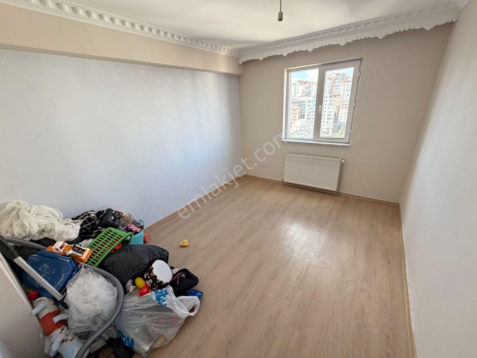 Cihandan Seval Caddesi Paralelinde Manzaralı Güney Cephe 3+1 - Görsel 14