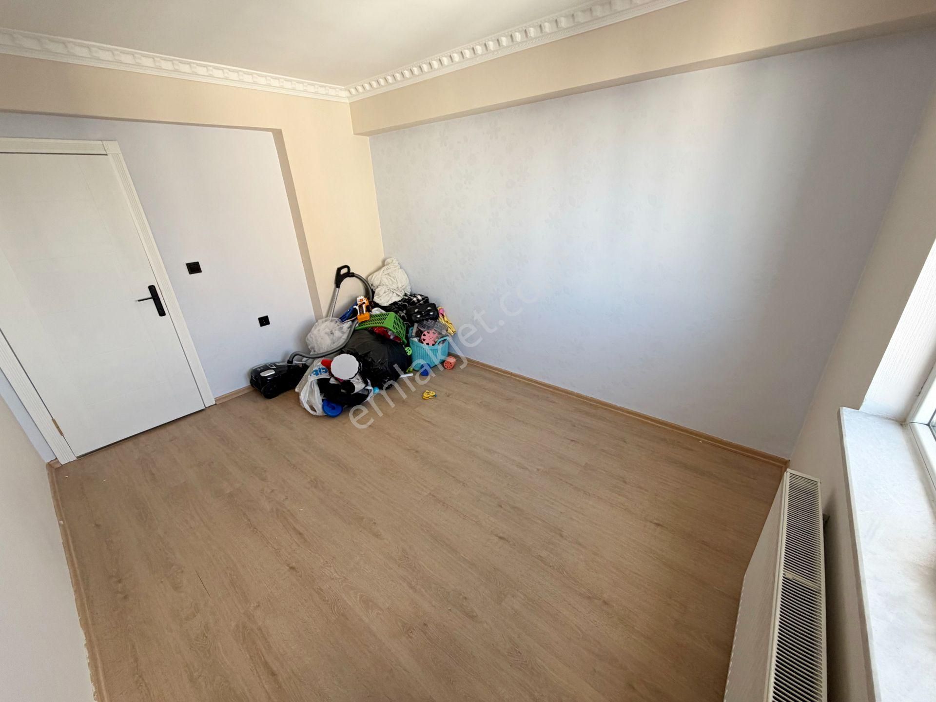 Cihandan Seval Caddesi Paralelinde Manzaralı Güney Cephe 3+1 - Görsel 15