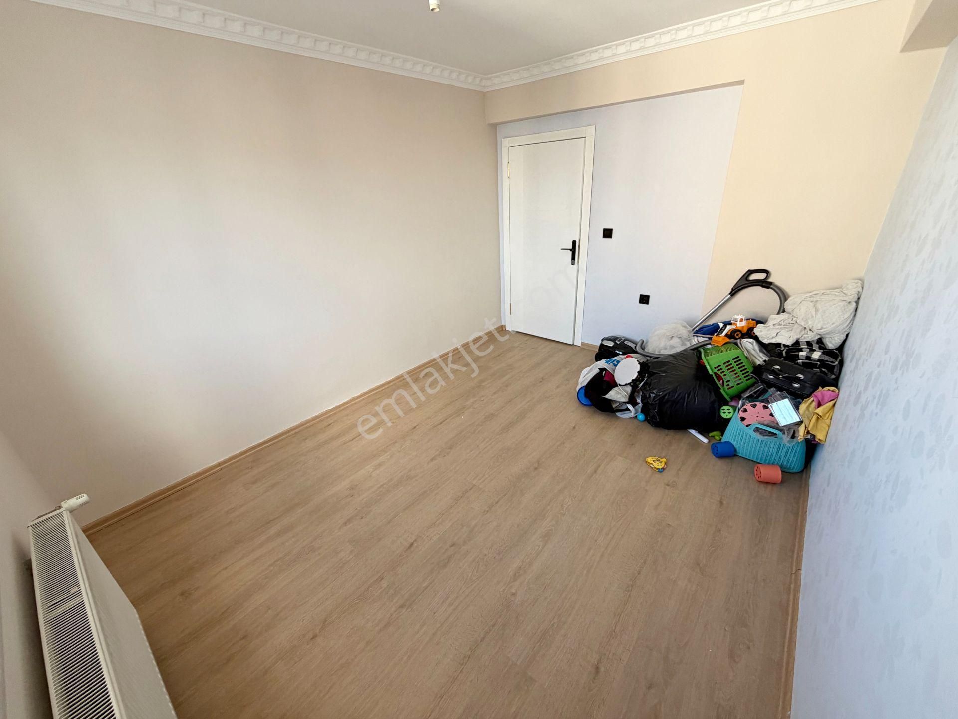 Cihandan Seval Caddesi Paralelinde Manzaralı Güney Cephe 3+1 - Görsel 16