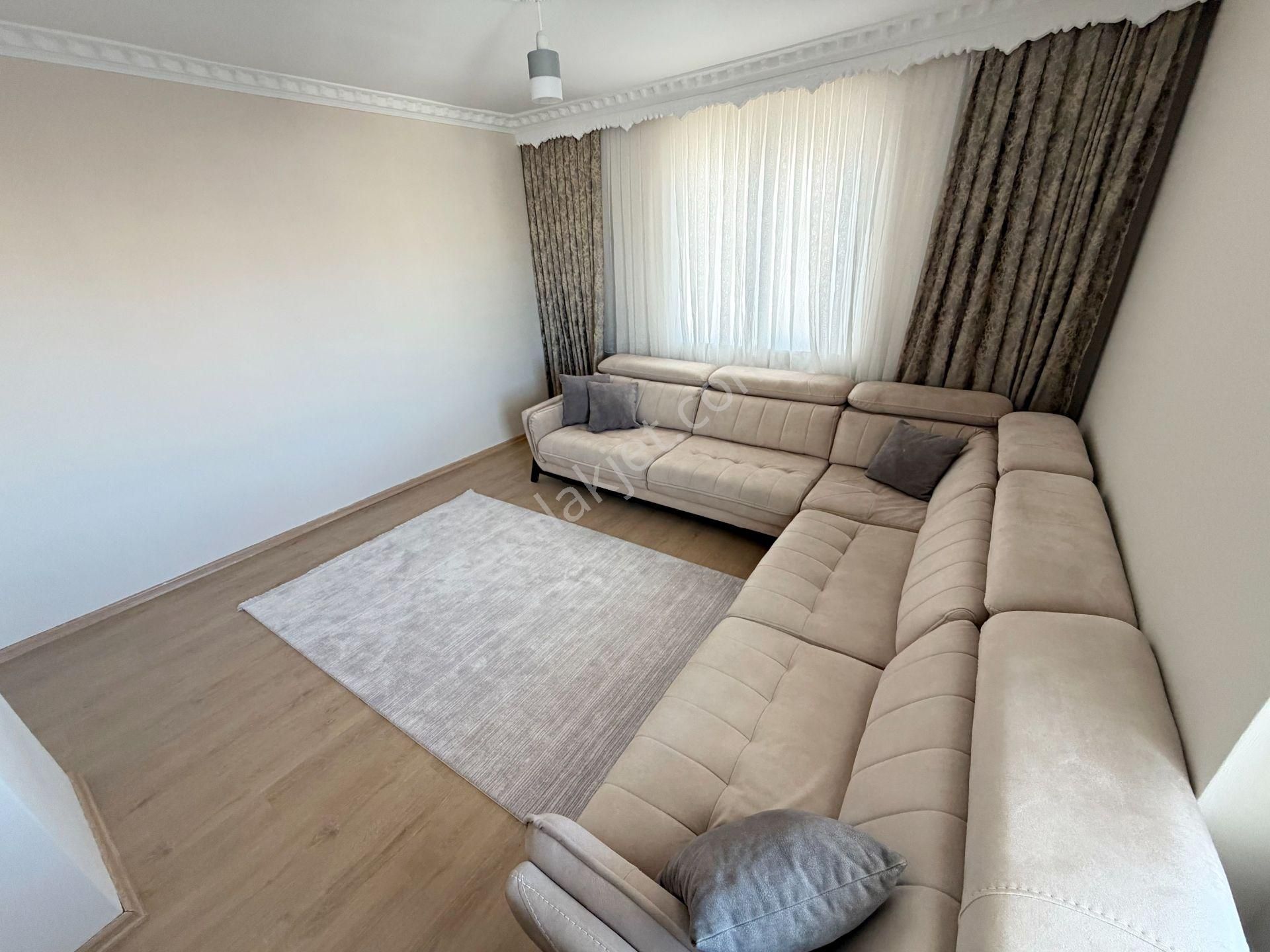 Cihandan Seval Caddesi Paralelinde Manzaralı Güney Cephe 3+1 - Görsel 19