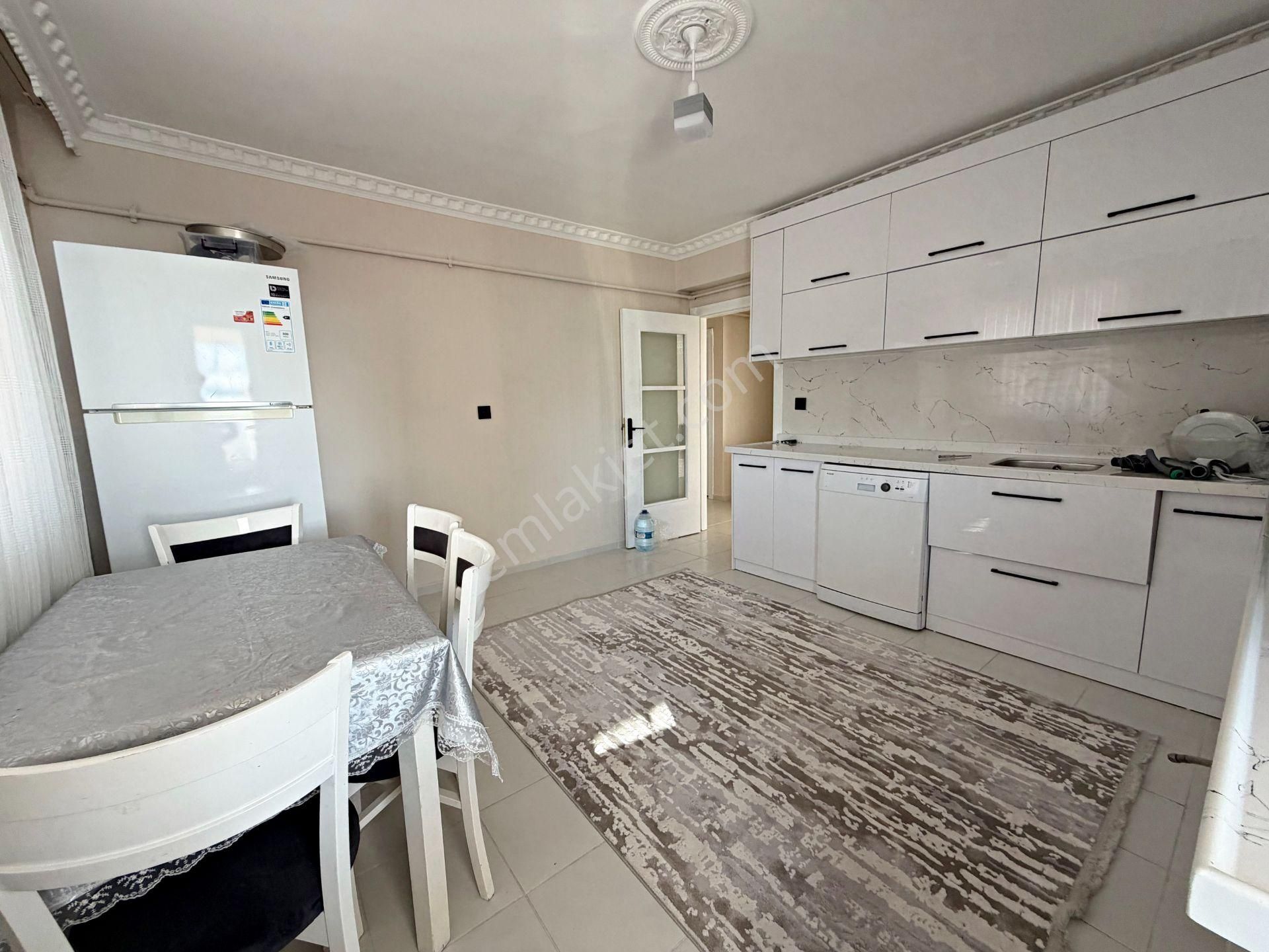 Cihandan Seval Caddesi Paralelinde Manzaralı Güney Cephe 3+1 - Görsel 6