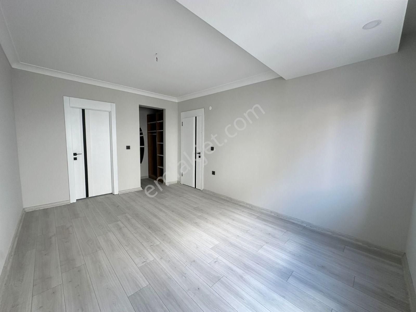 Karapürçek'te Uçaklı Park Yakınında Giyinme Odalı 3+1 Ara Kat Satılık Sıfır Daire !! - Görsel 10