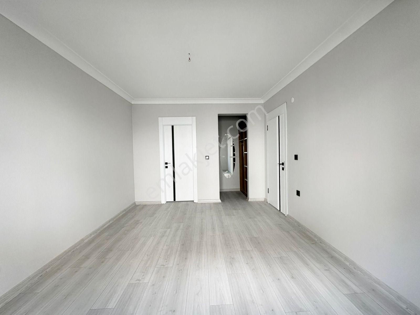 Karapürçek'te Uçaklı Park Yakınında Giyinme Odalı 3+1 Ara Kat Satılık Sıfır Daire !! - Görsel 8