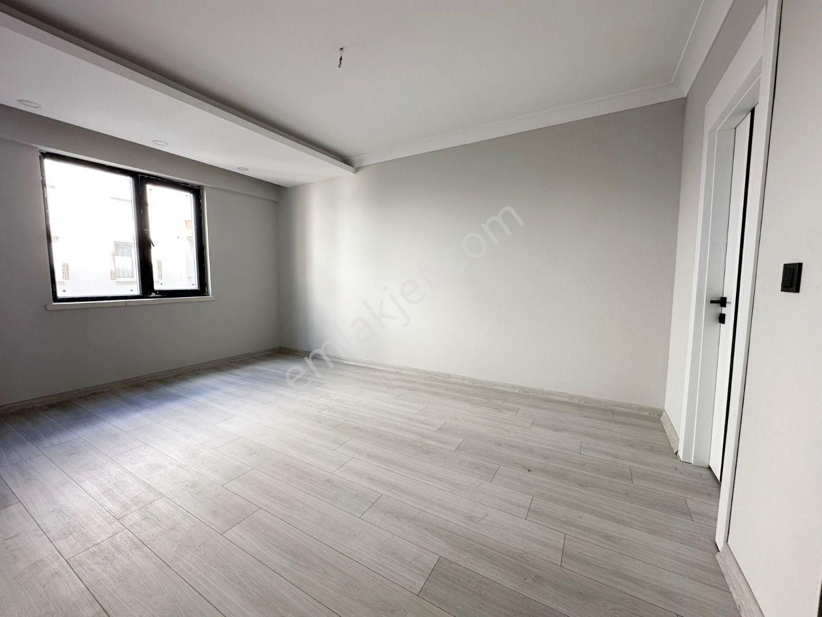 Karapürçek'te Uçaklı Park Yakınında Giyinme Odalı 3+1 Ara Kat Satılık Sıfır Daire !! - Görsel 7