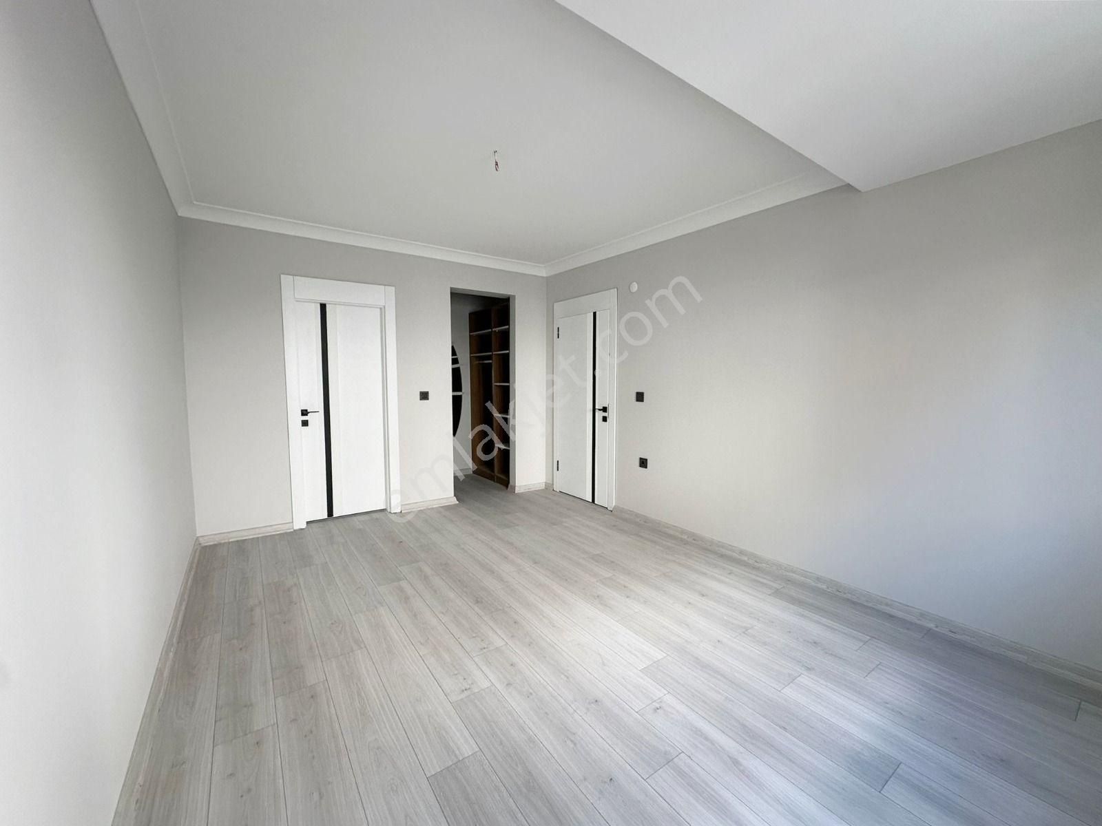 Karapürçek'te Uçaklı Park Yakınında Giyinme Odalı 3+1 Ara Kat Satılık Sıfır Daire !! - Görsel 9