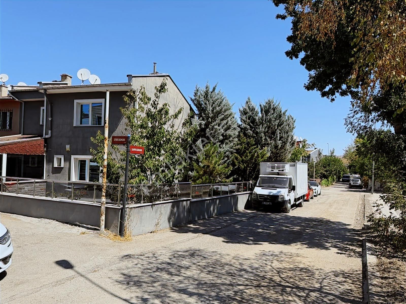 Rıza Acar'dan Velüx Avm Yanında Köşe Bahçeli Full Yapılı Dublex - Görsel 4