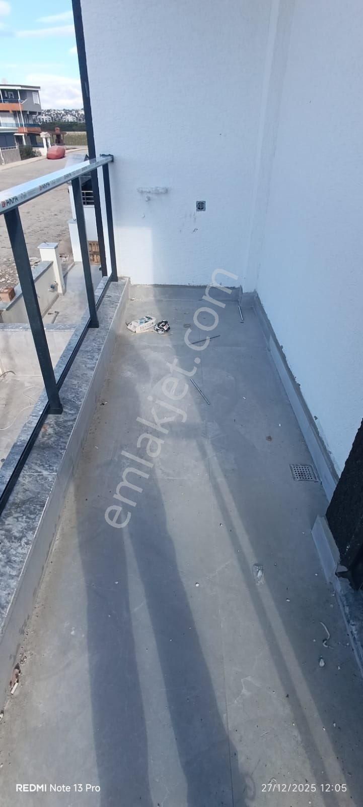 Efeler’de Deniz Manzaralı, 4+1, Havuzlu Villa - Görsel 15