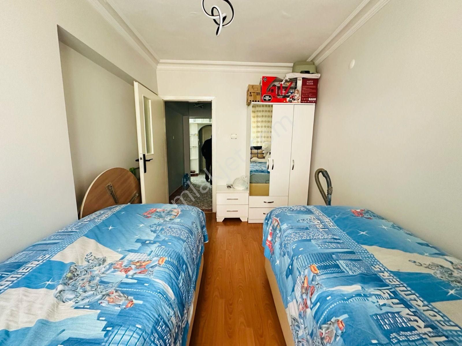 Karapürçek'te Kedili Villa Yakınında 3+1 Ara Katta Satılık Daire !! - Görsel 6