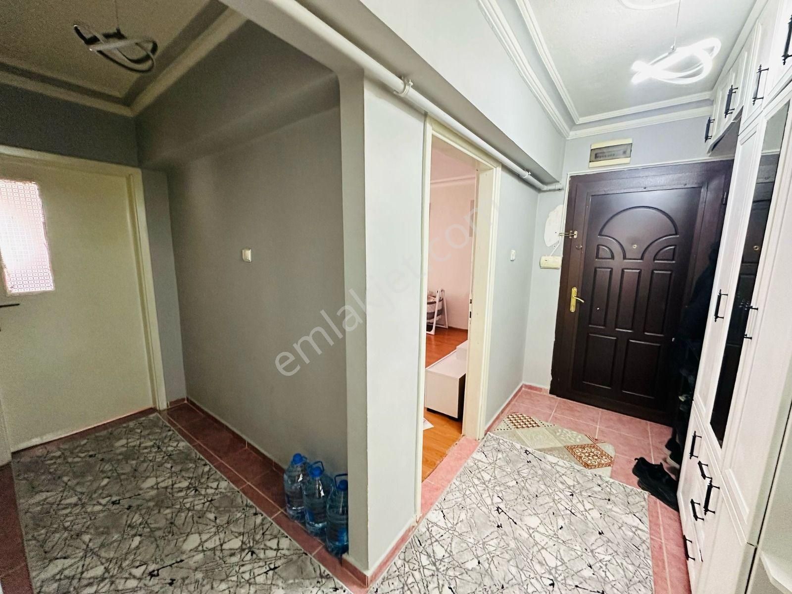 Karapürçek'te Kedili Villa Yakınında 3+1 Ara Katta Satılık Daire !! - Görsel 16