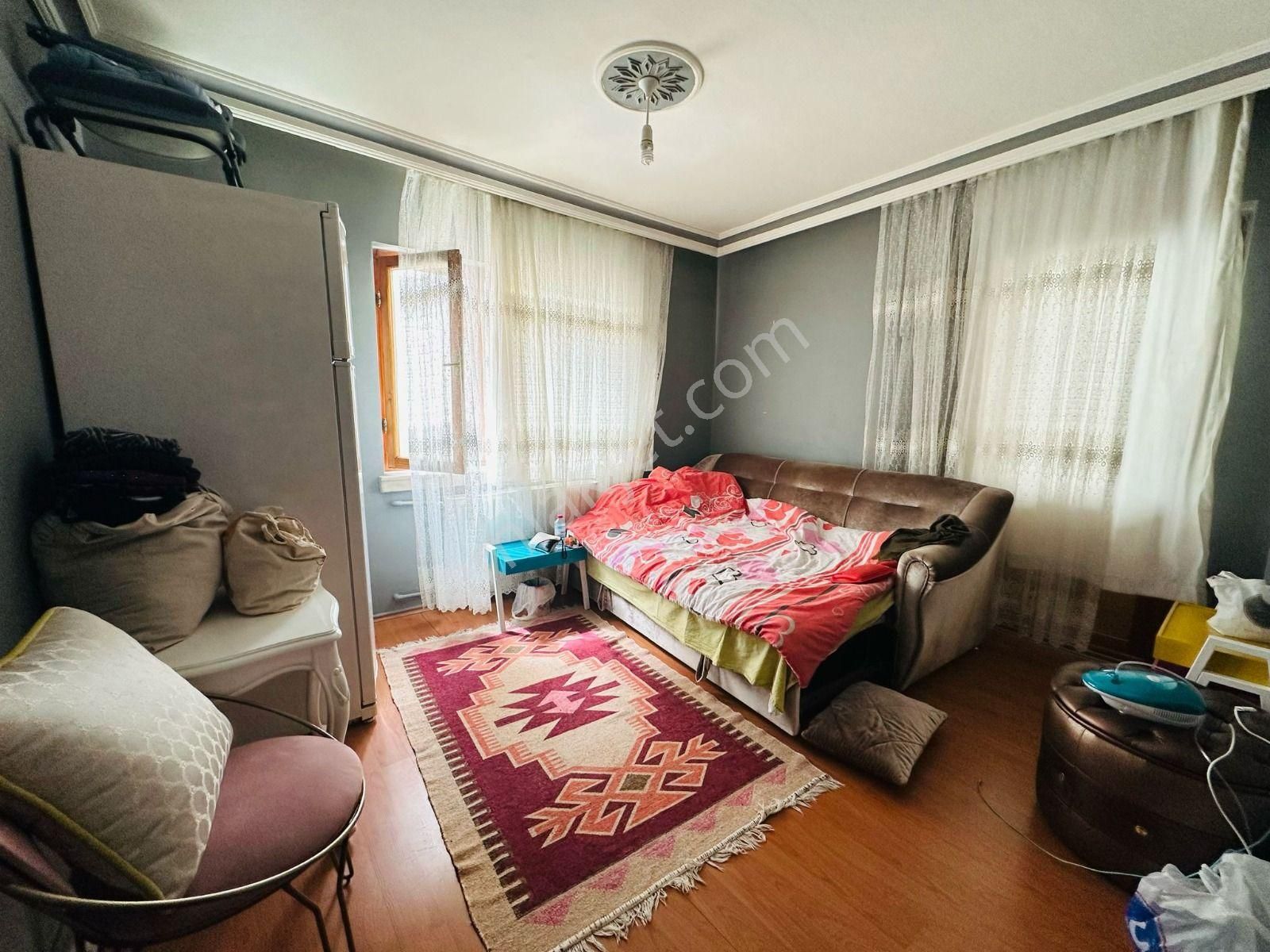 Karapürçek'te Kedili Villa Yakınında 3+1 Ara Katta Satılık Daire !! - Görsel 7