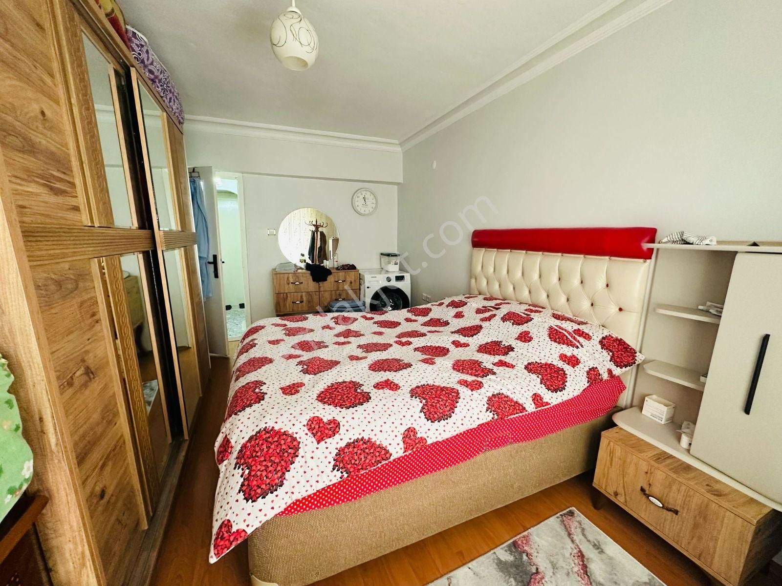 Karapürçek'te Kedili Villa Yakınında 3+1 Ara Katta Satılık Daire !! - Görsel 9