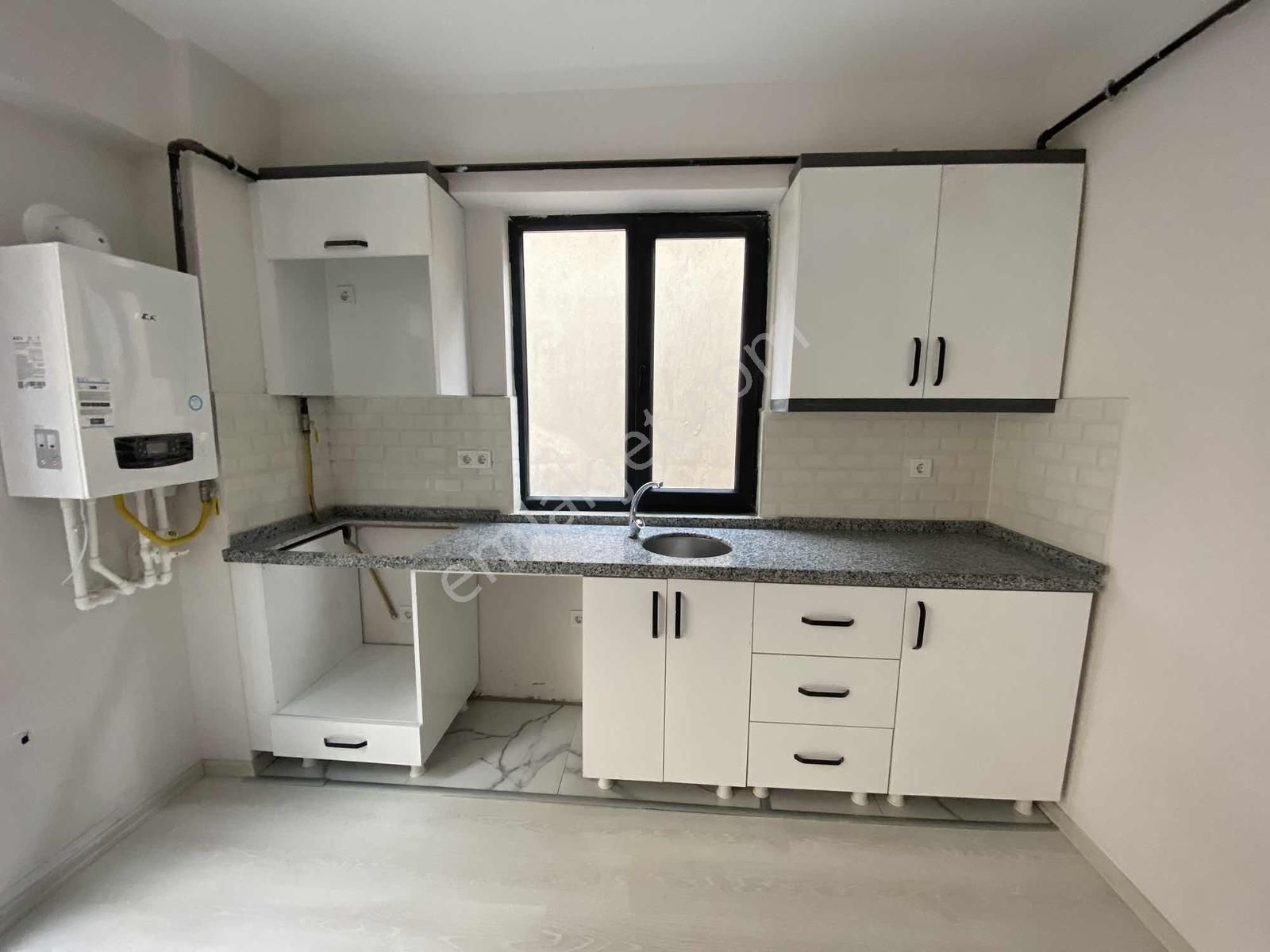 Ana Cadde Dibi Yeni Bina'da 1+1 Sıfır Daire - Görsel 15